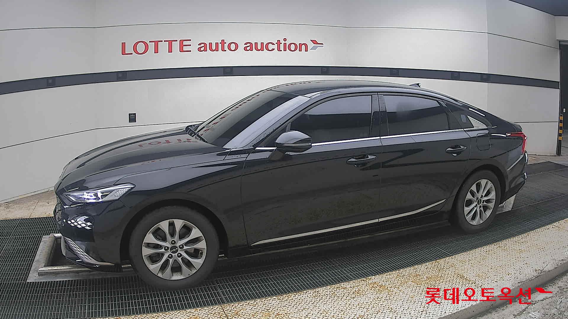2023 - kia k8