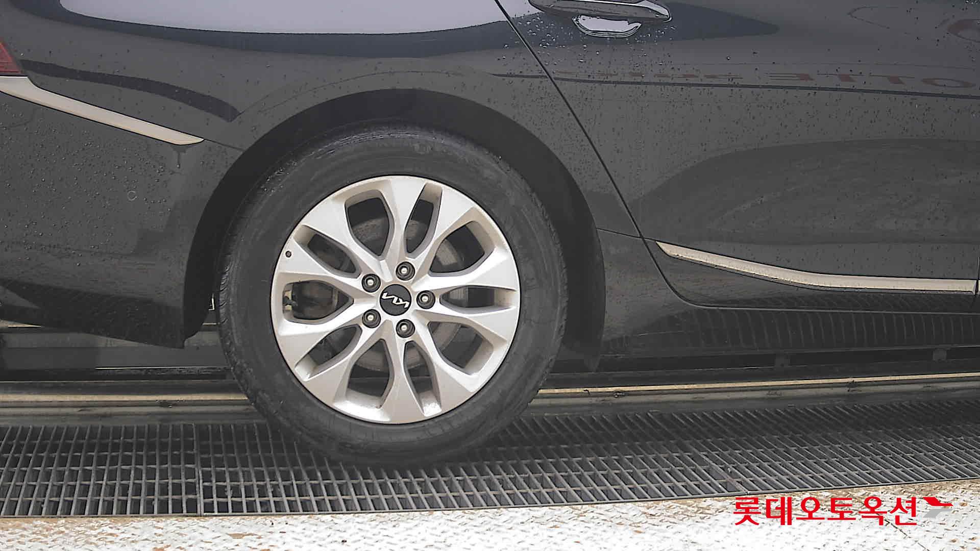 2023 - kia k8