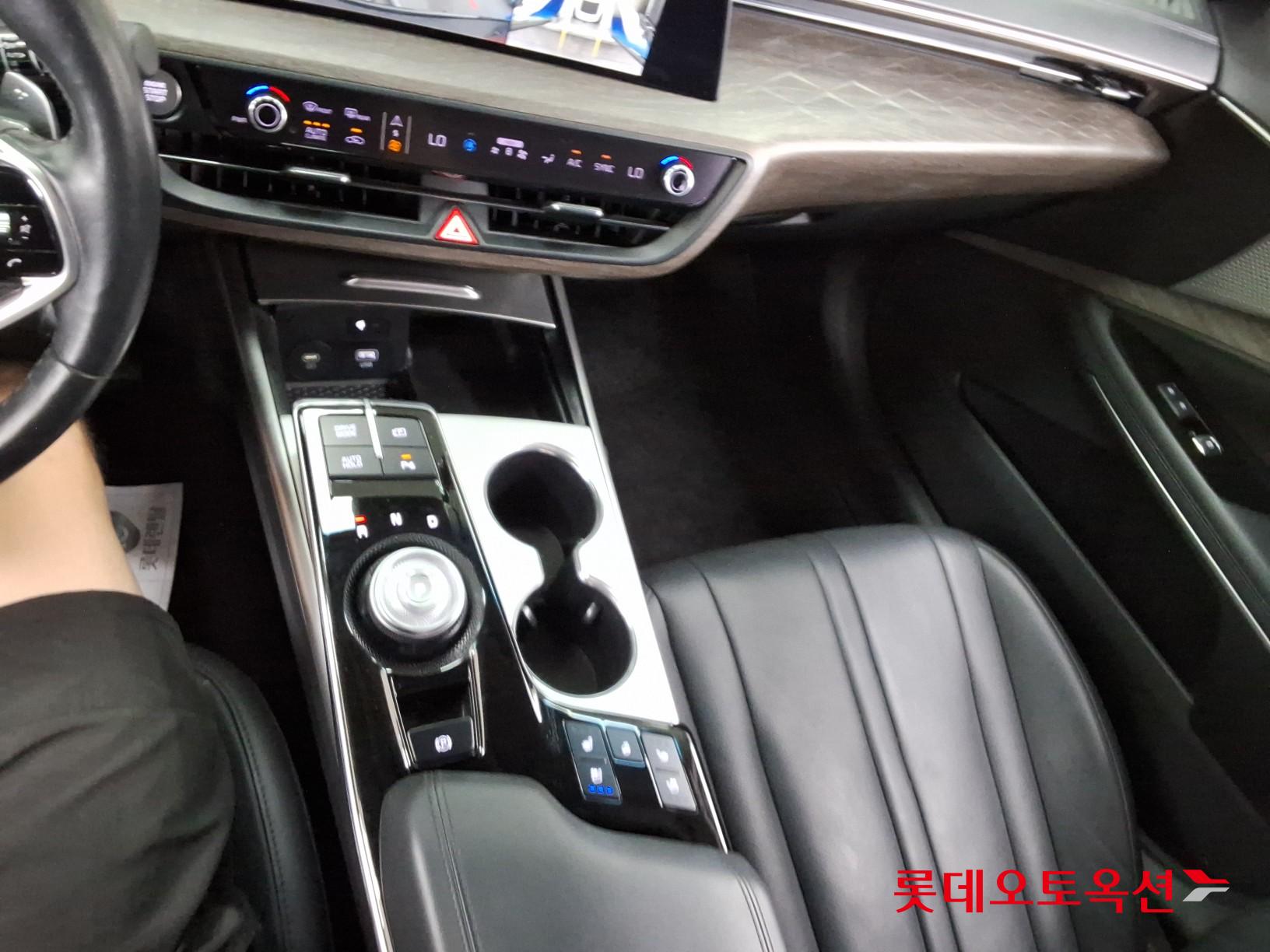 2023 - kia k8