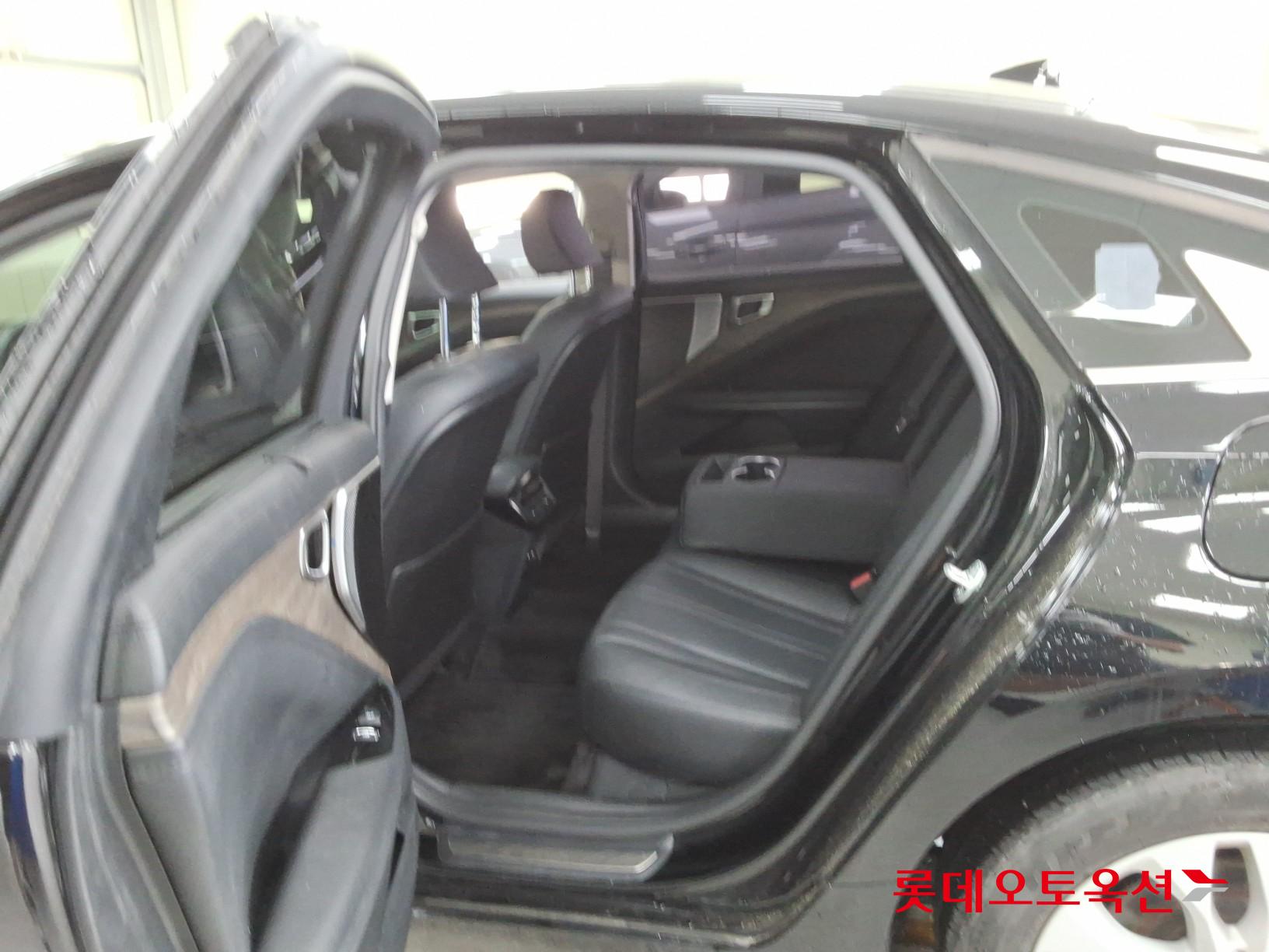 2023 - kia k8