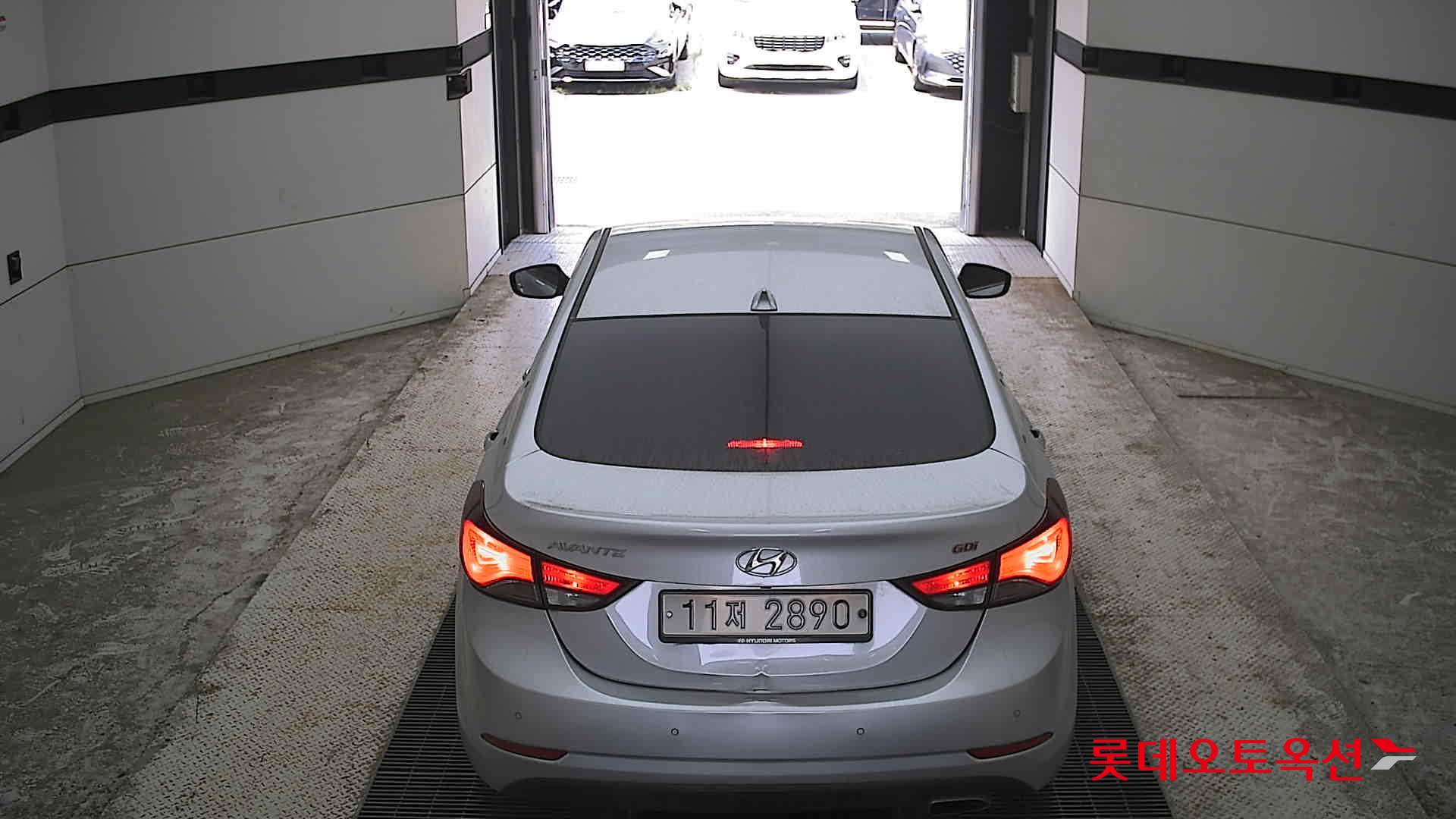 2016 - hyundai avante