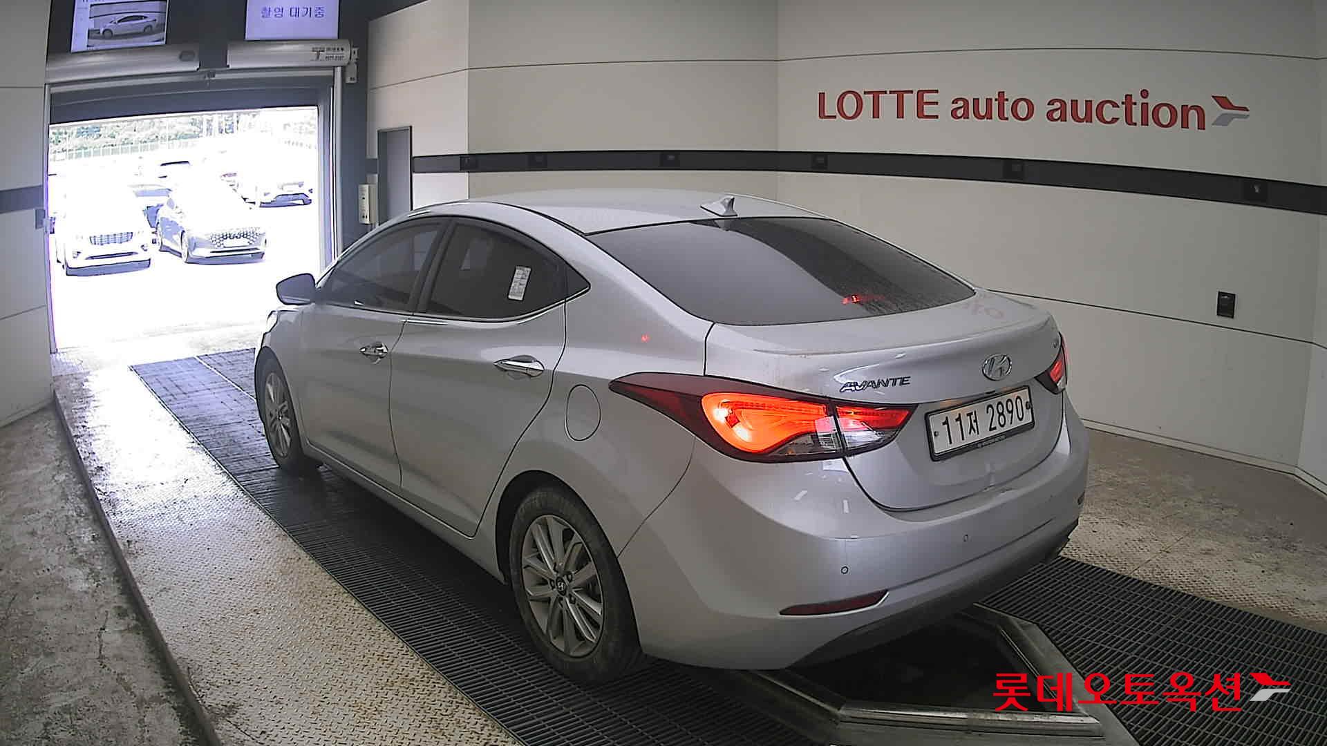 2016 - hyundai avante