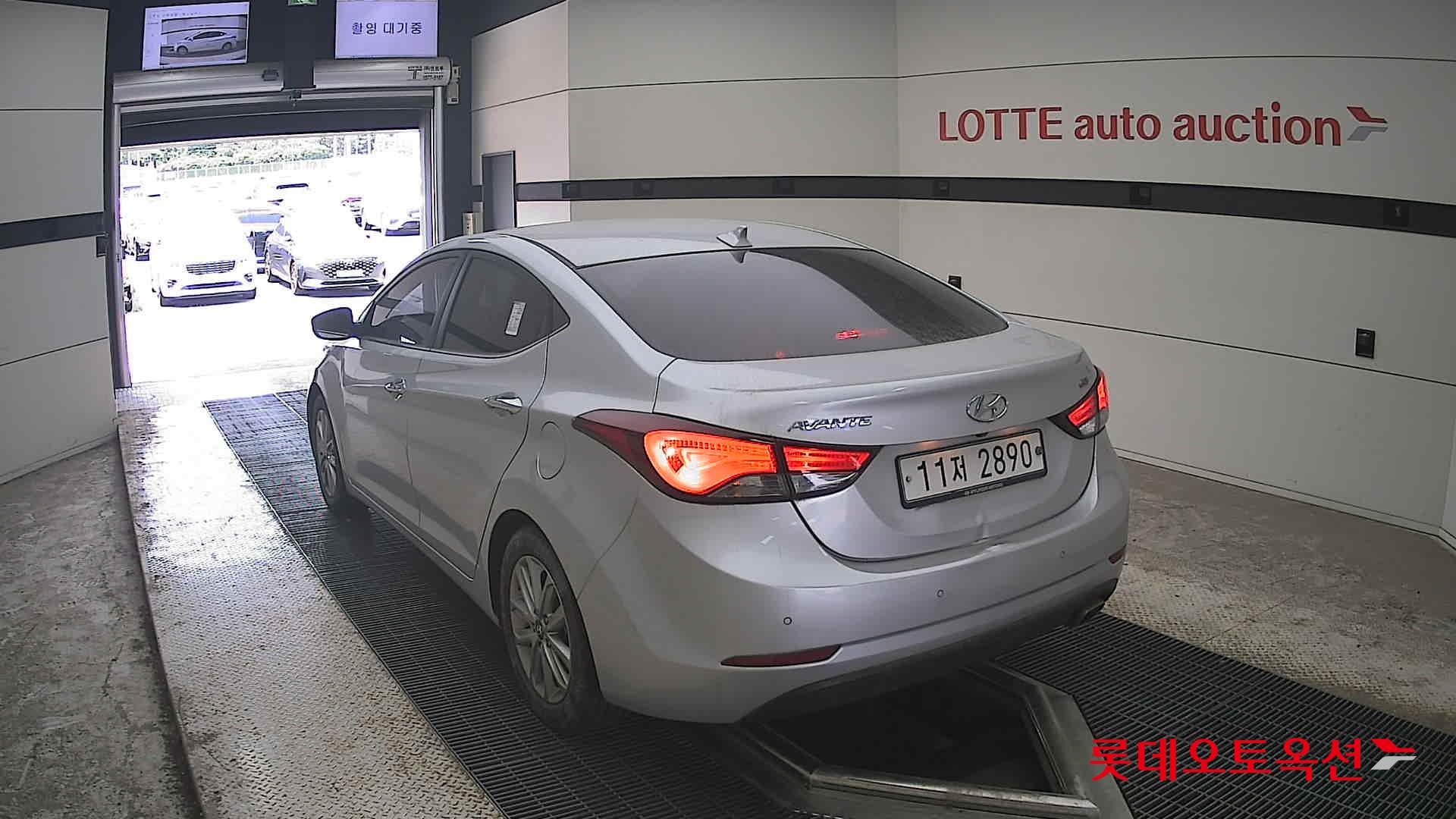 2016 - hyundai avante