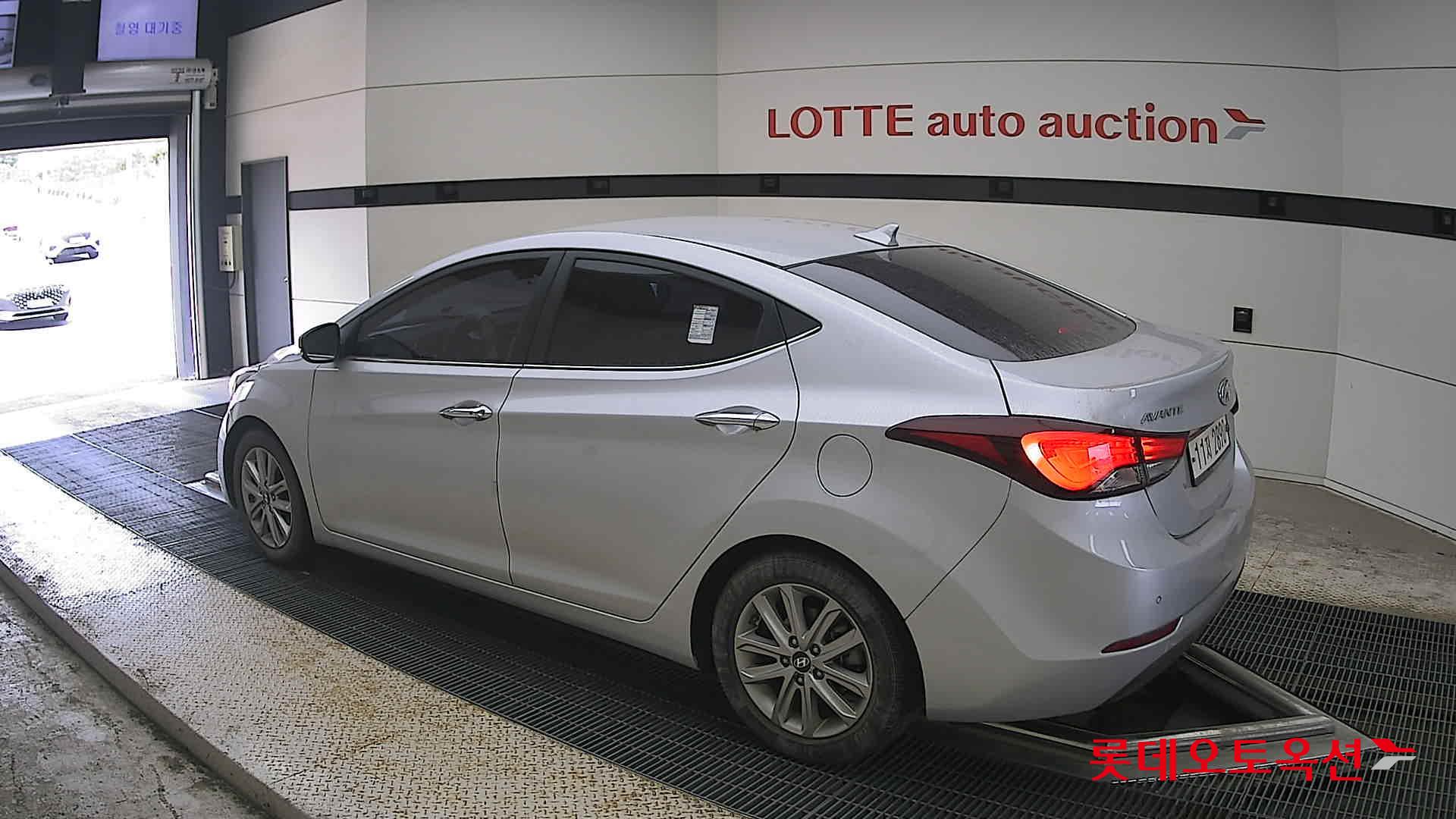 2016 - hyundai avante