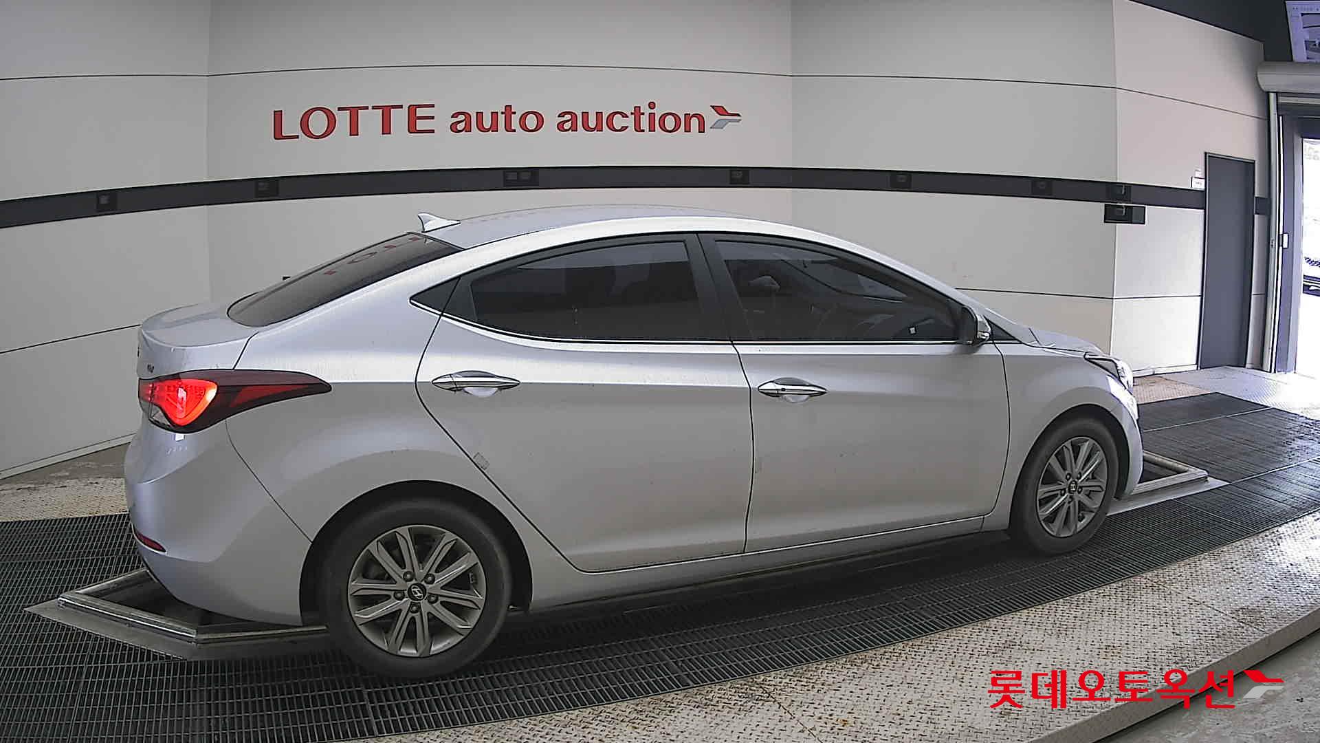 2016 - hyundai avante