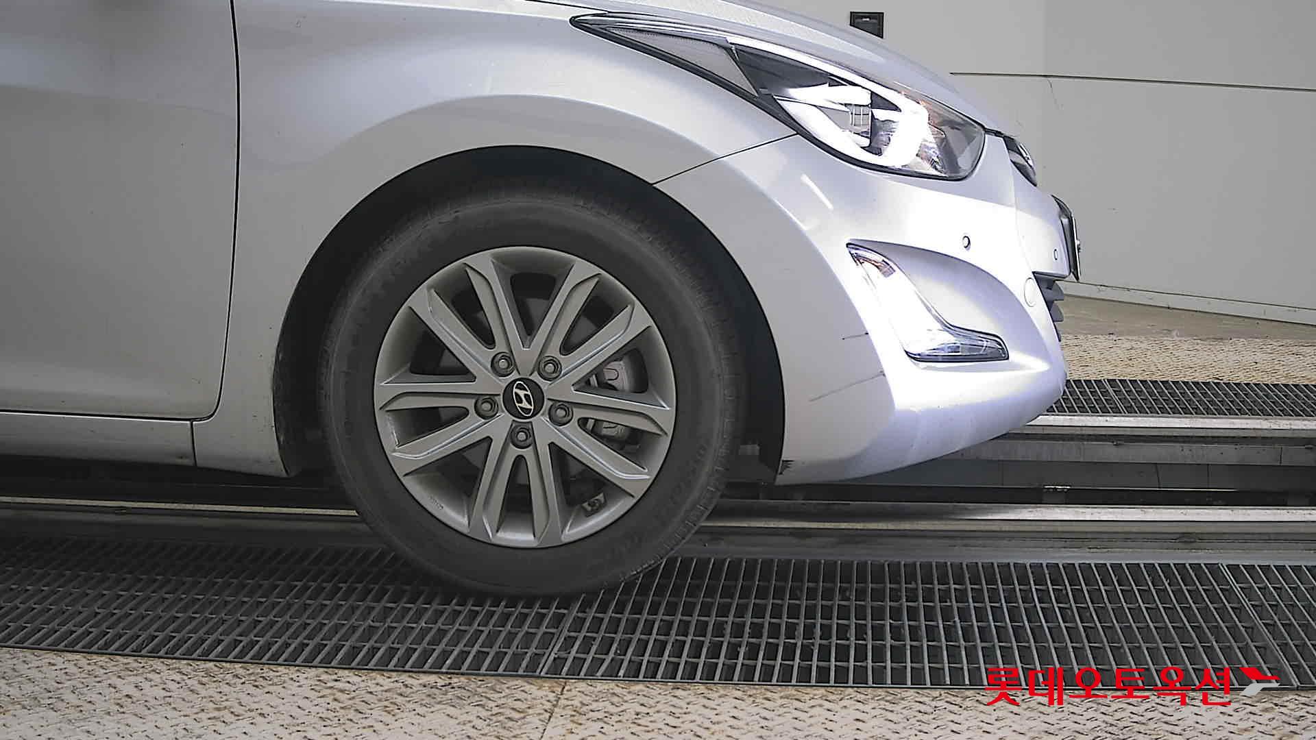 2016 - hyundai avante