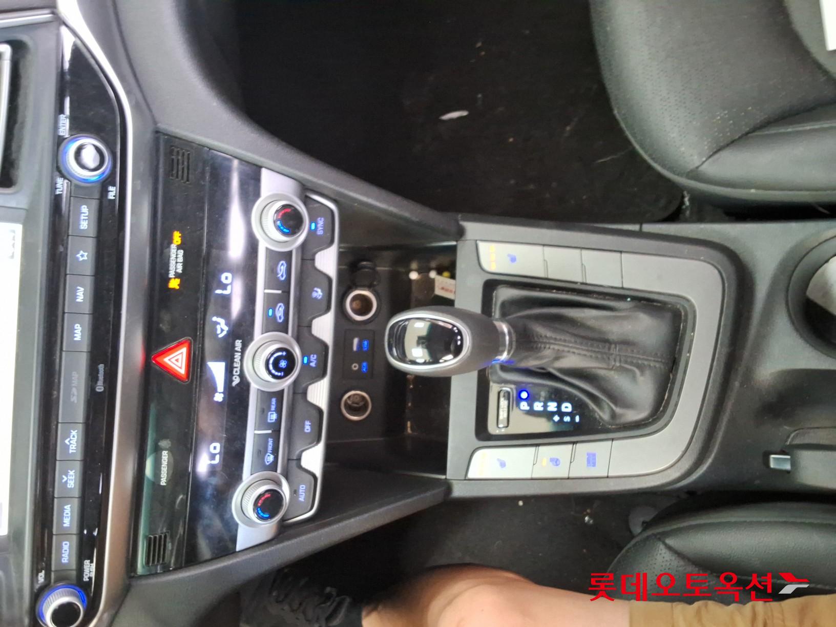2019 - hyundai avante