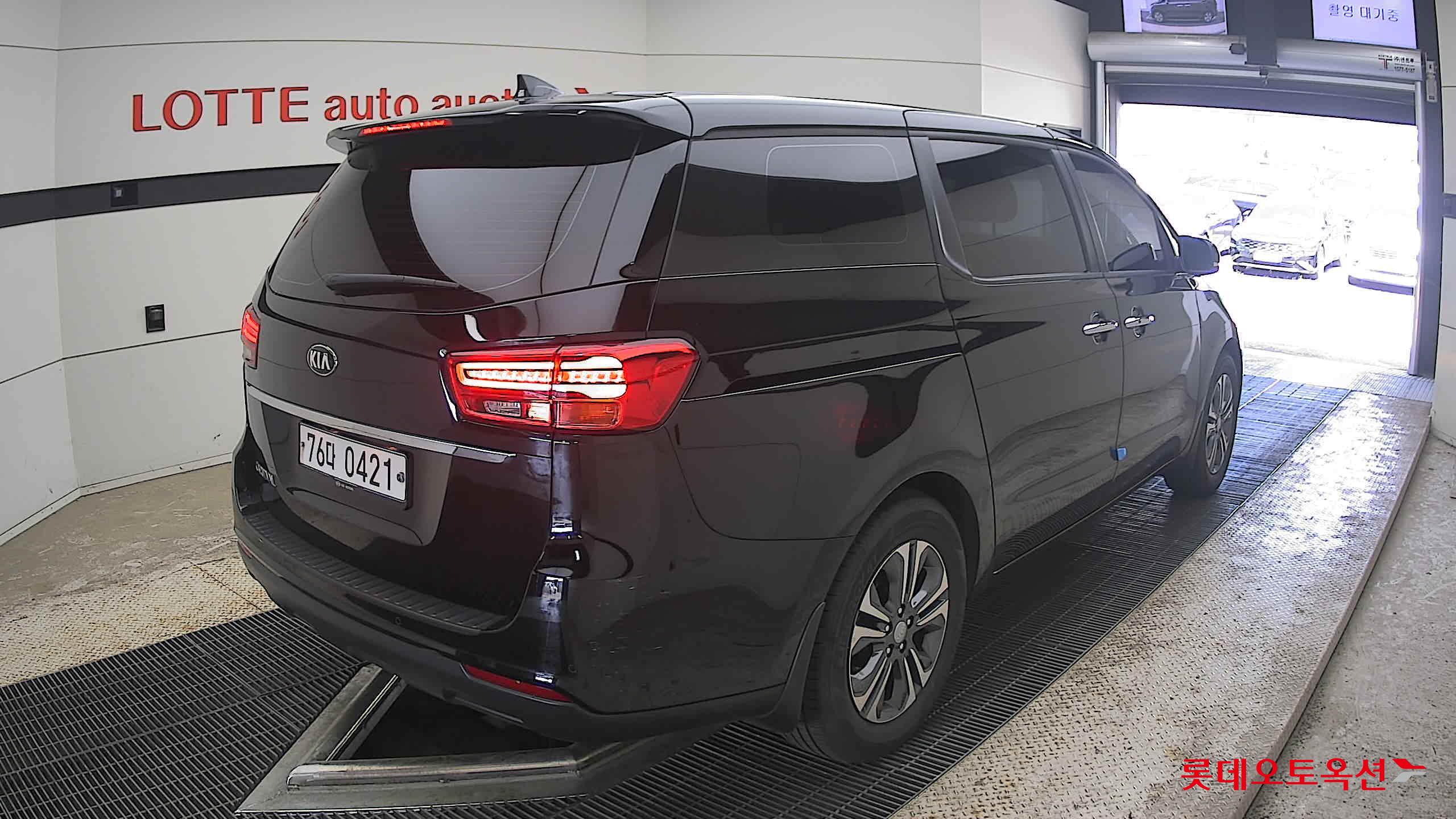 2019 - kia carnival