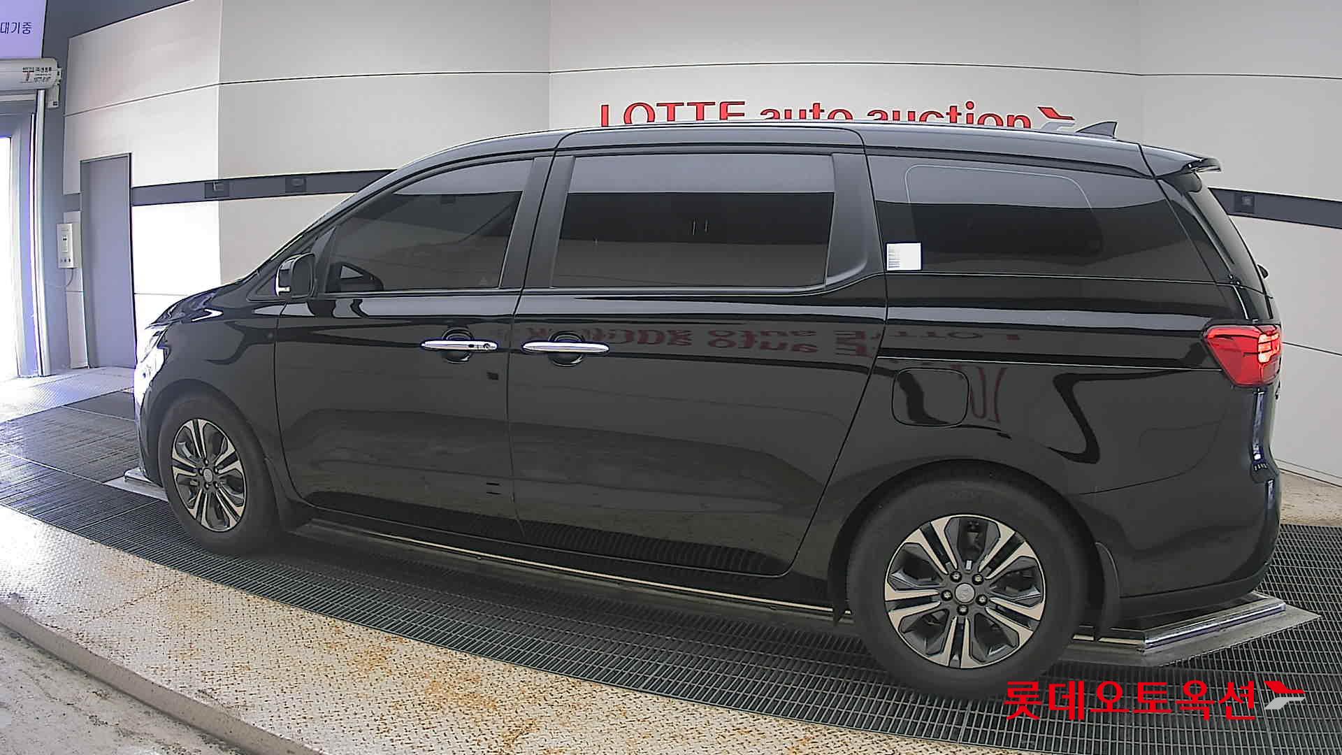 2019 - kia carnival