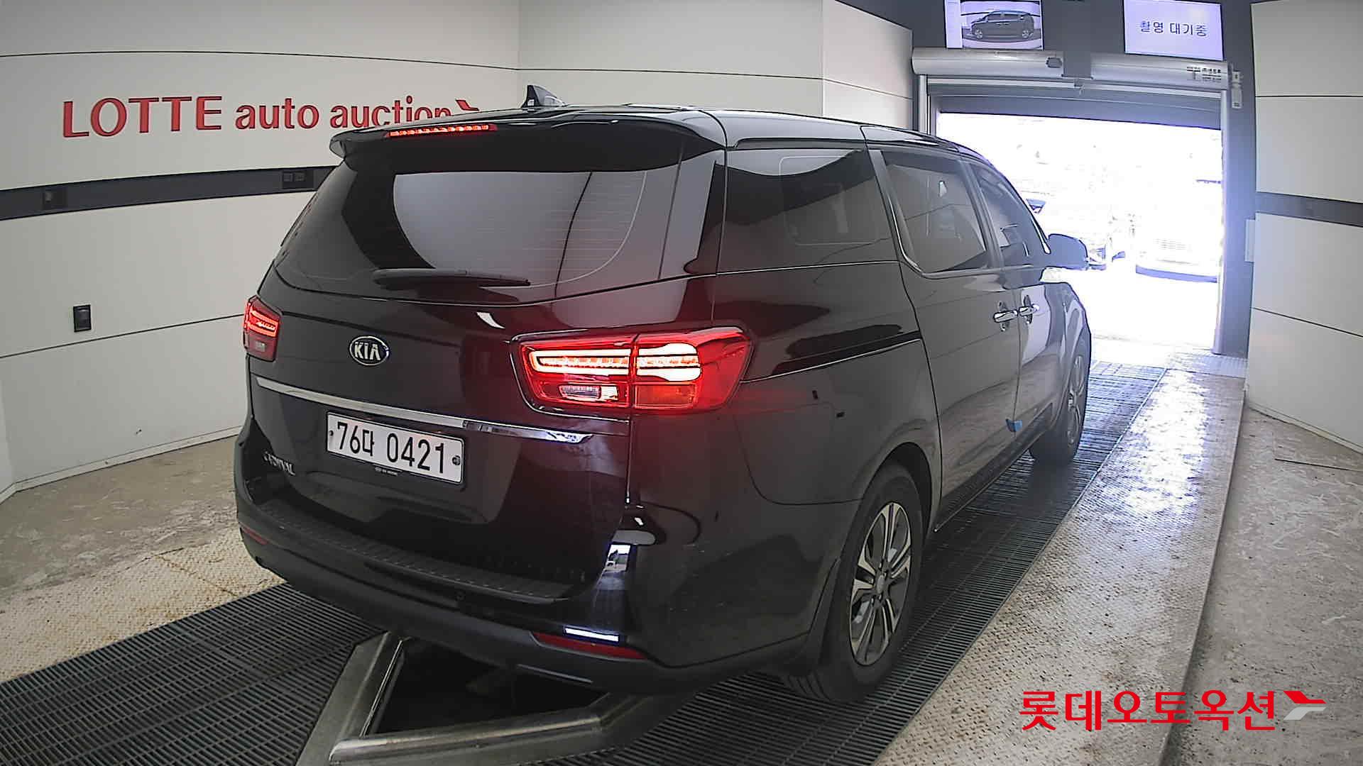 2019 - kia carnival