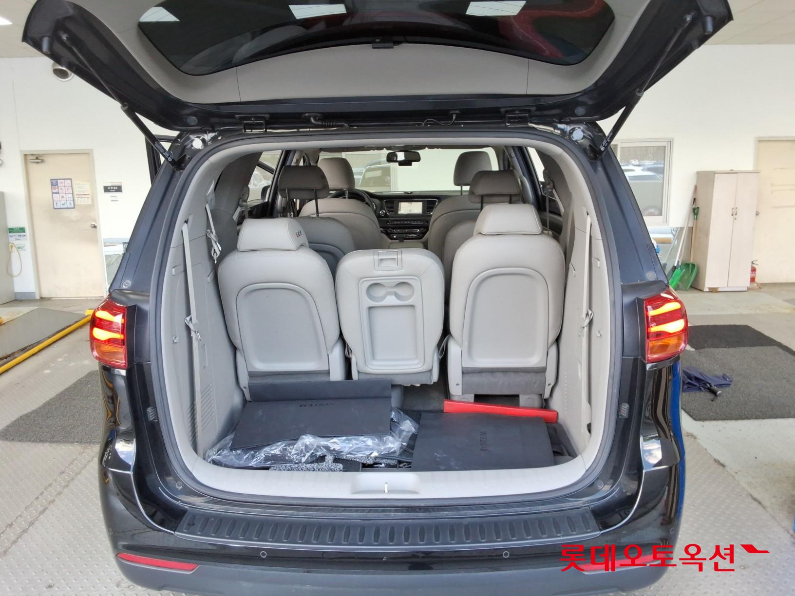 2019 - kia carnival
