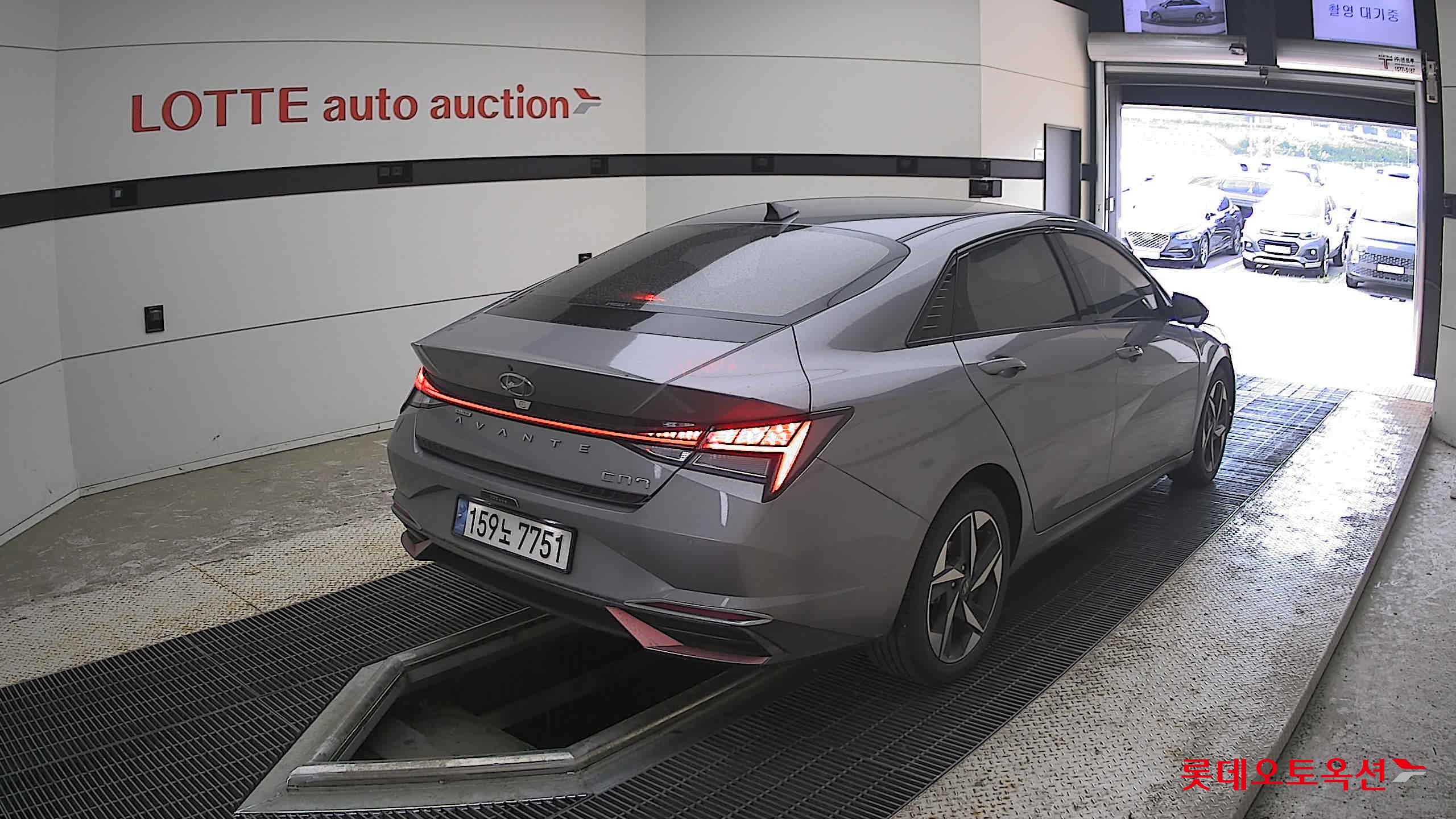 2021 - hyundai avante