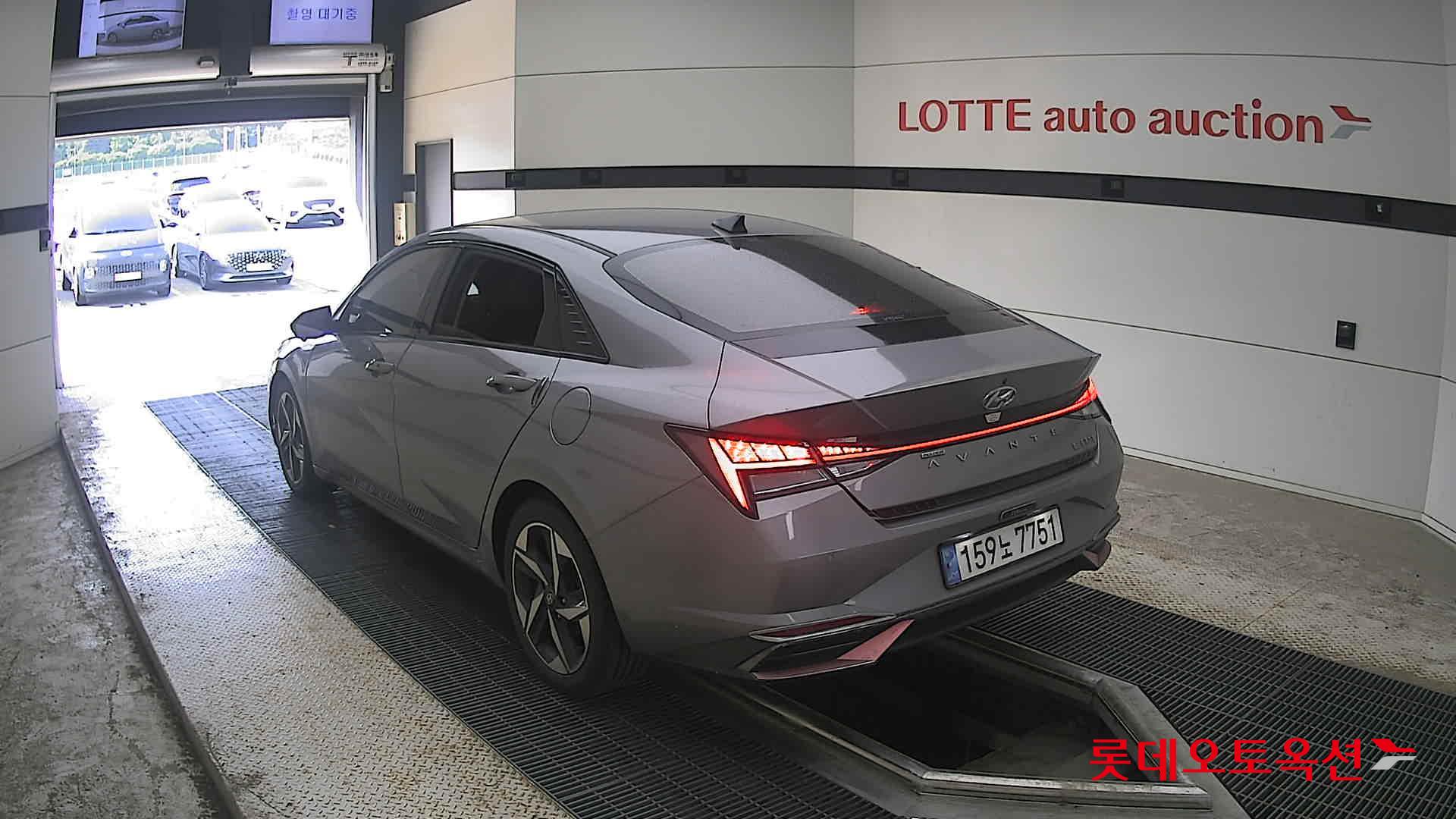2021 - hyundai avante