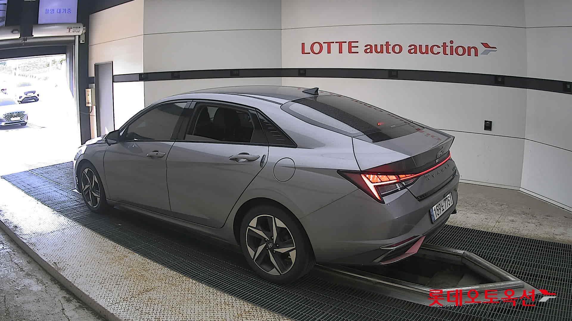 2021 - hyundai avante