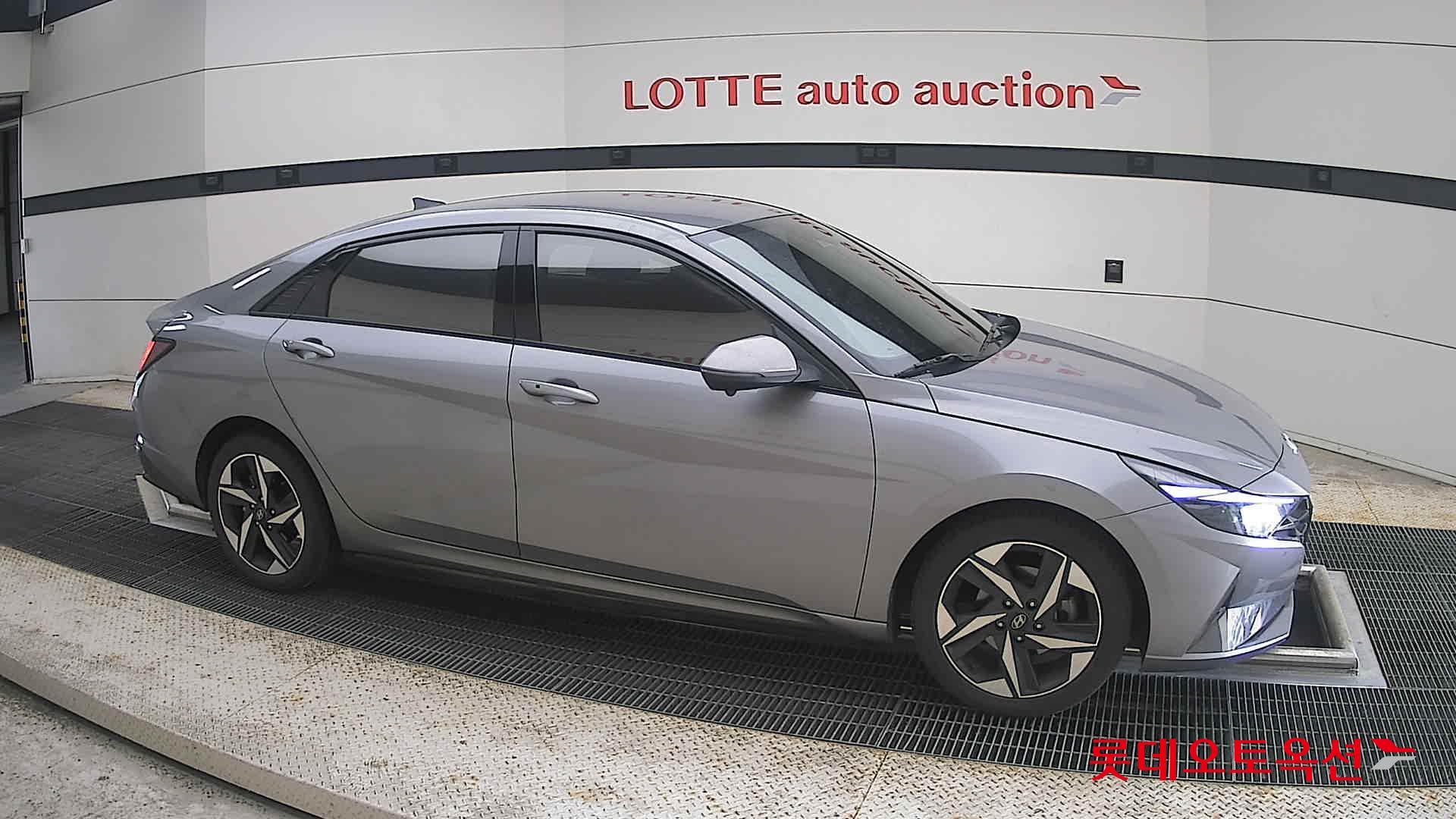 2021 - hyundai avante