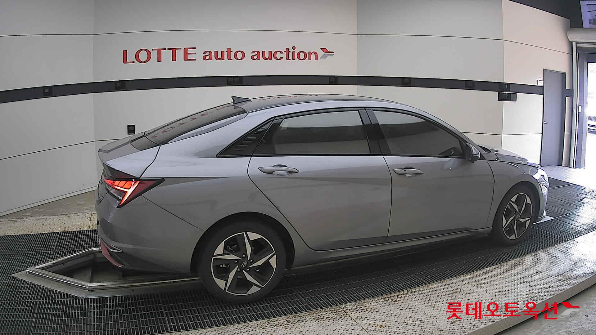 2021 - hyundai avante