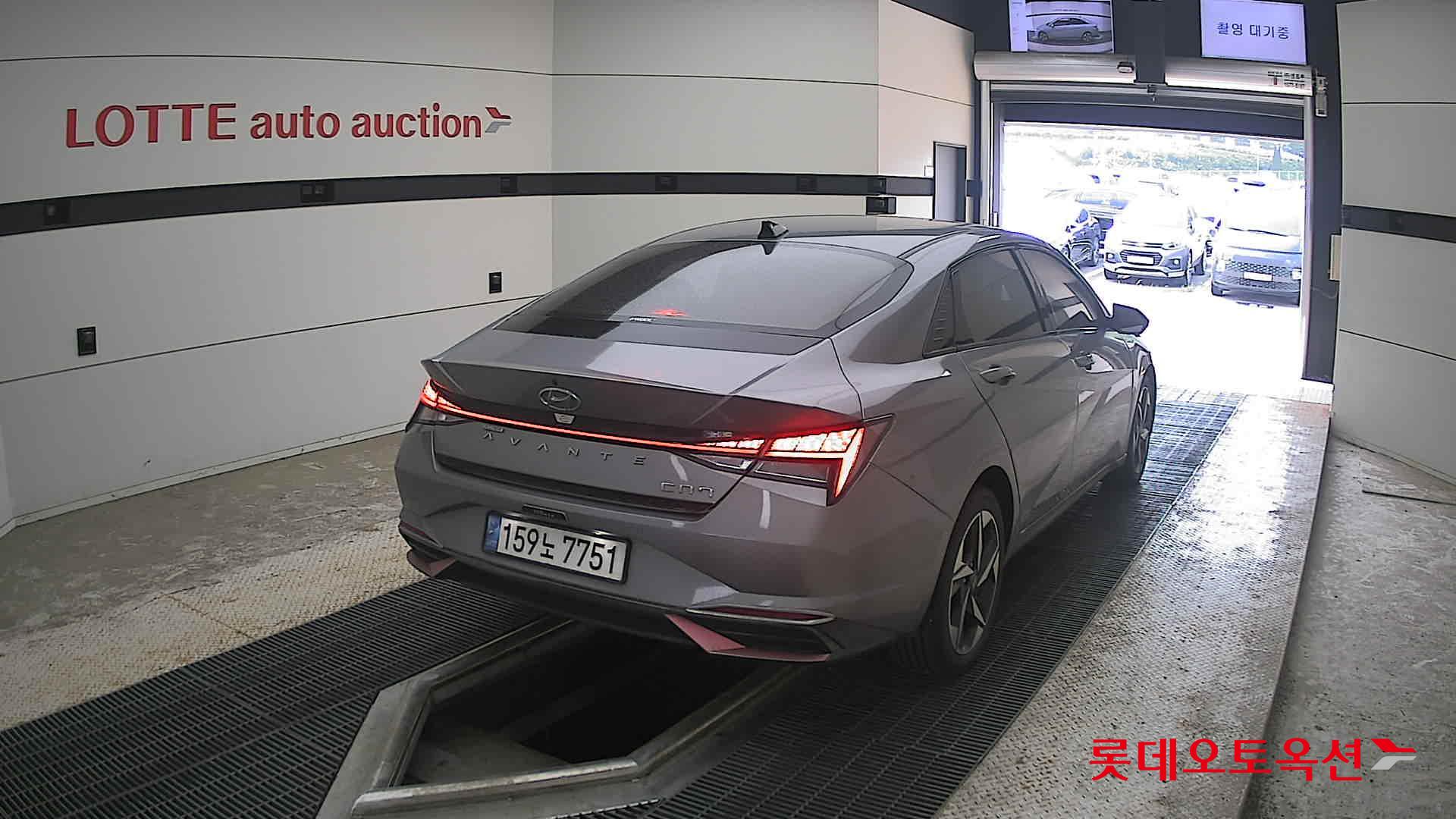 2021 - hyundai avante