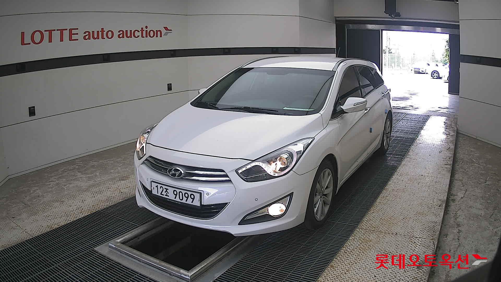 2012 - hyundai i40