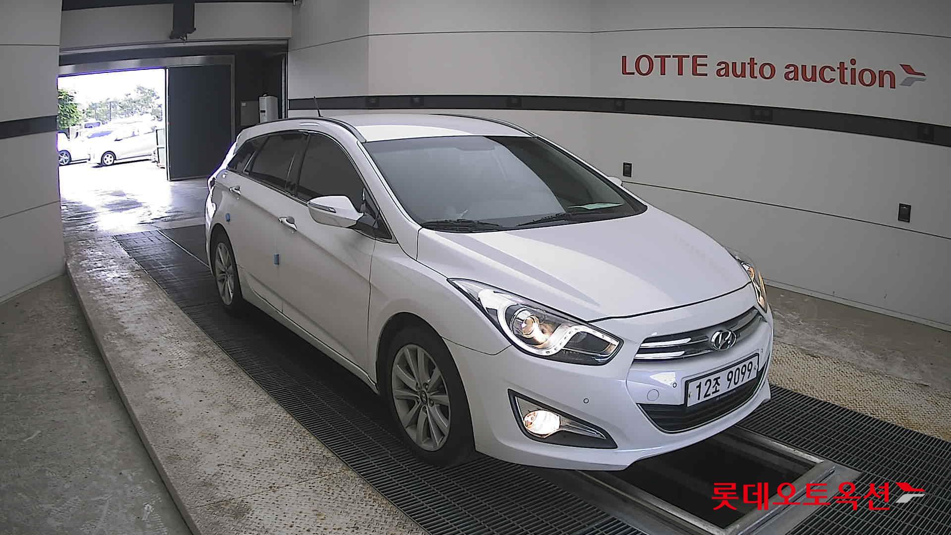 2012 - hyundai i40
