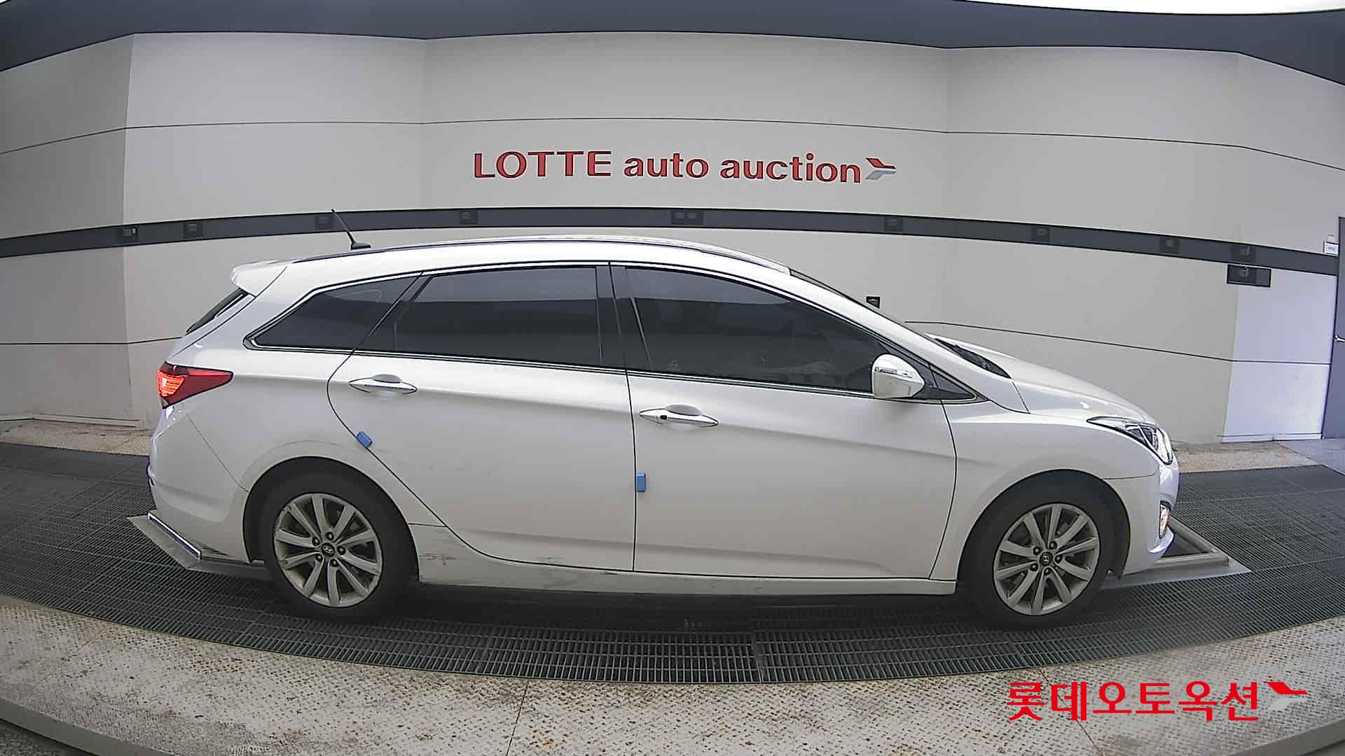 2012 - hyundai i40