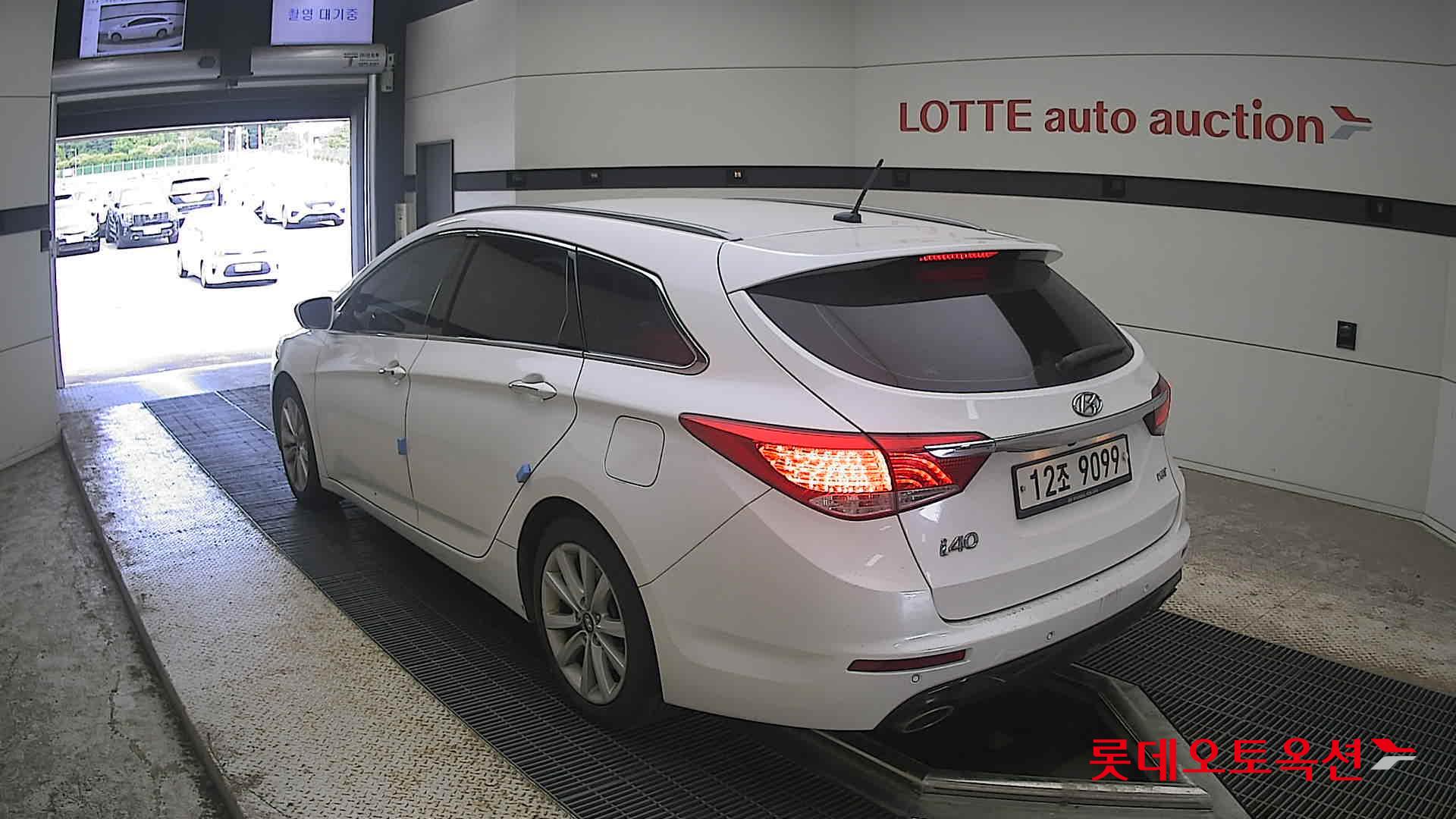 2012 - hyundai i40