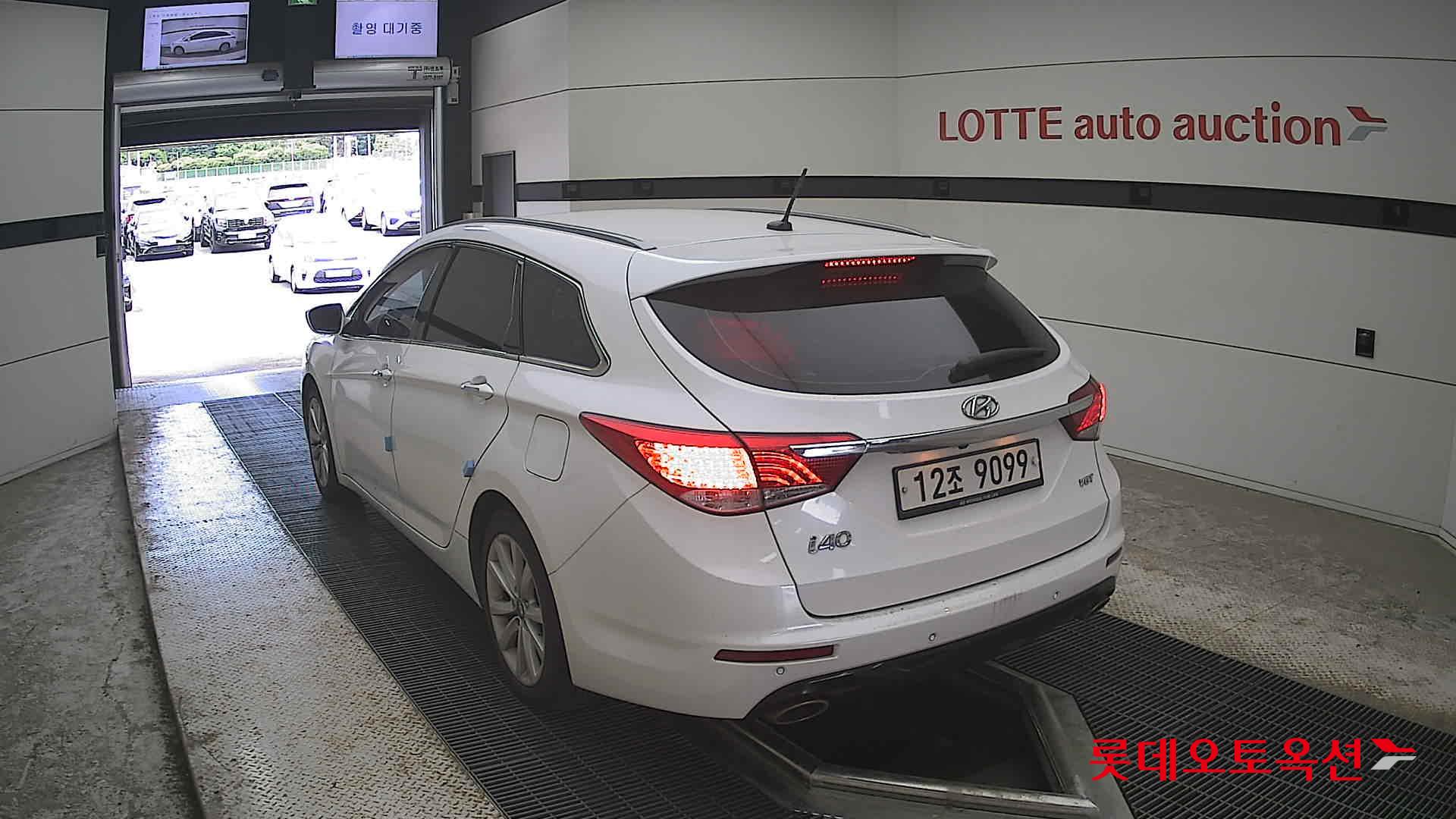 2012 - hyundai i40