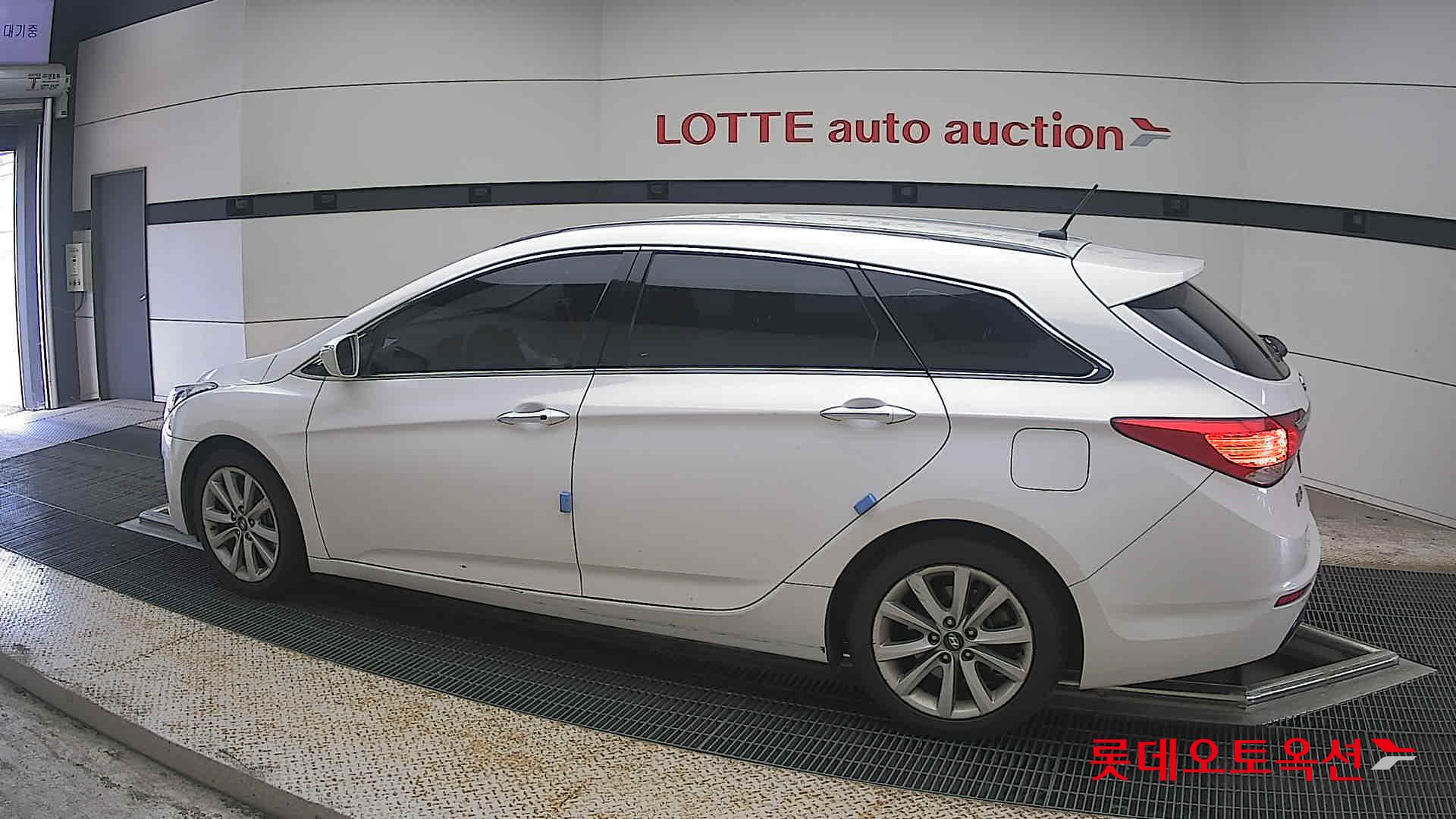 2012 - hyundai i40