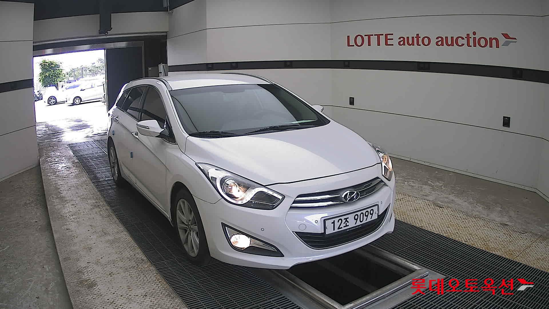 2012 - hyundai i40