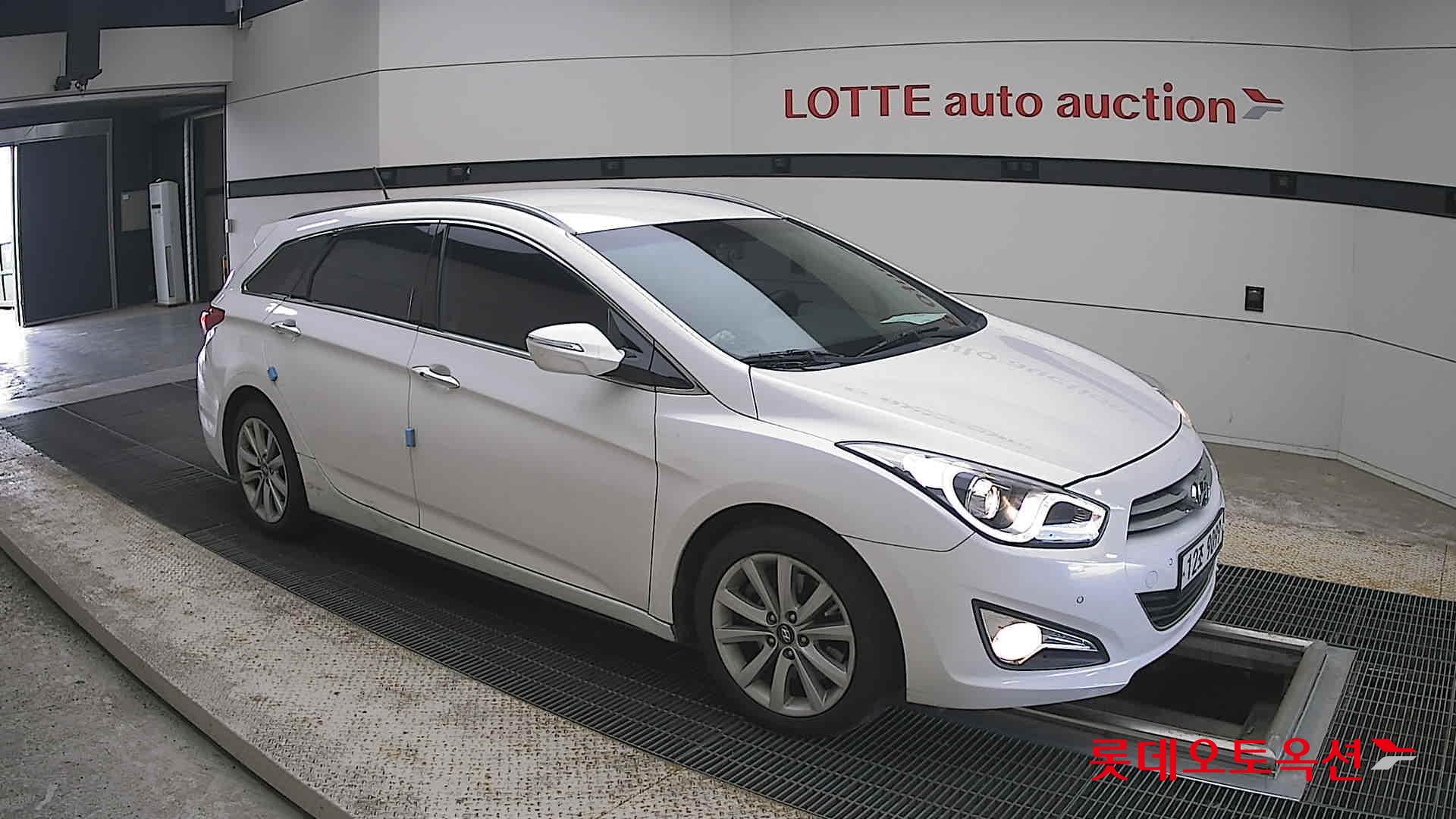 2012 - hyundai i40