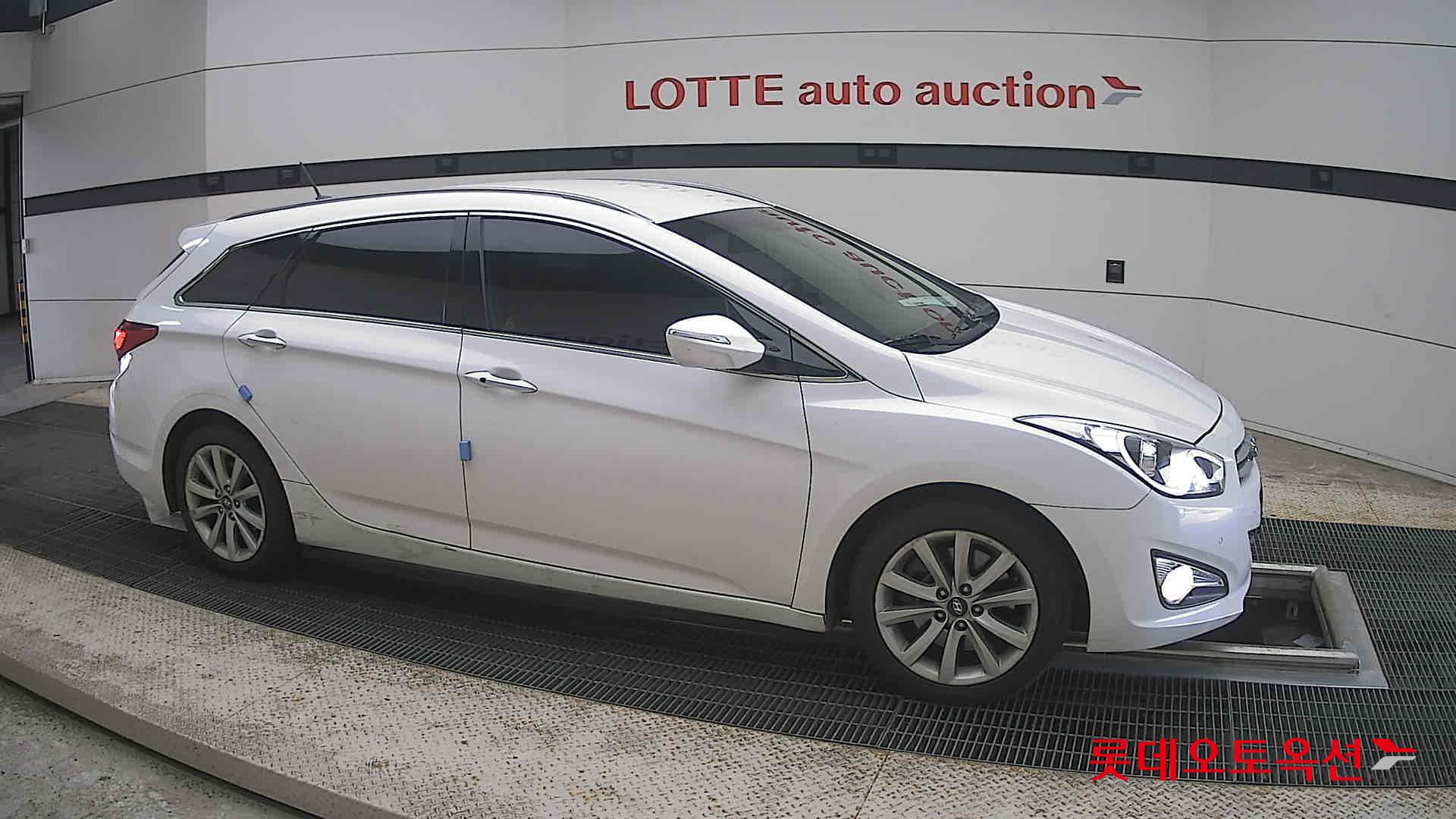 2012 - hyundai i40