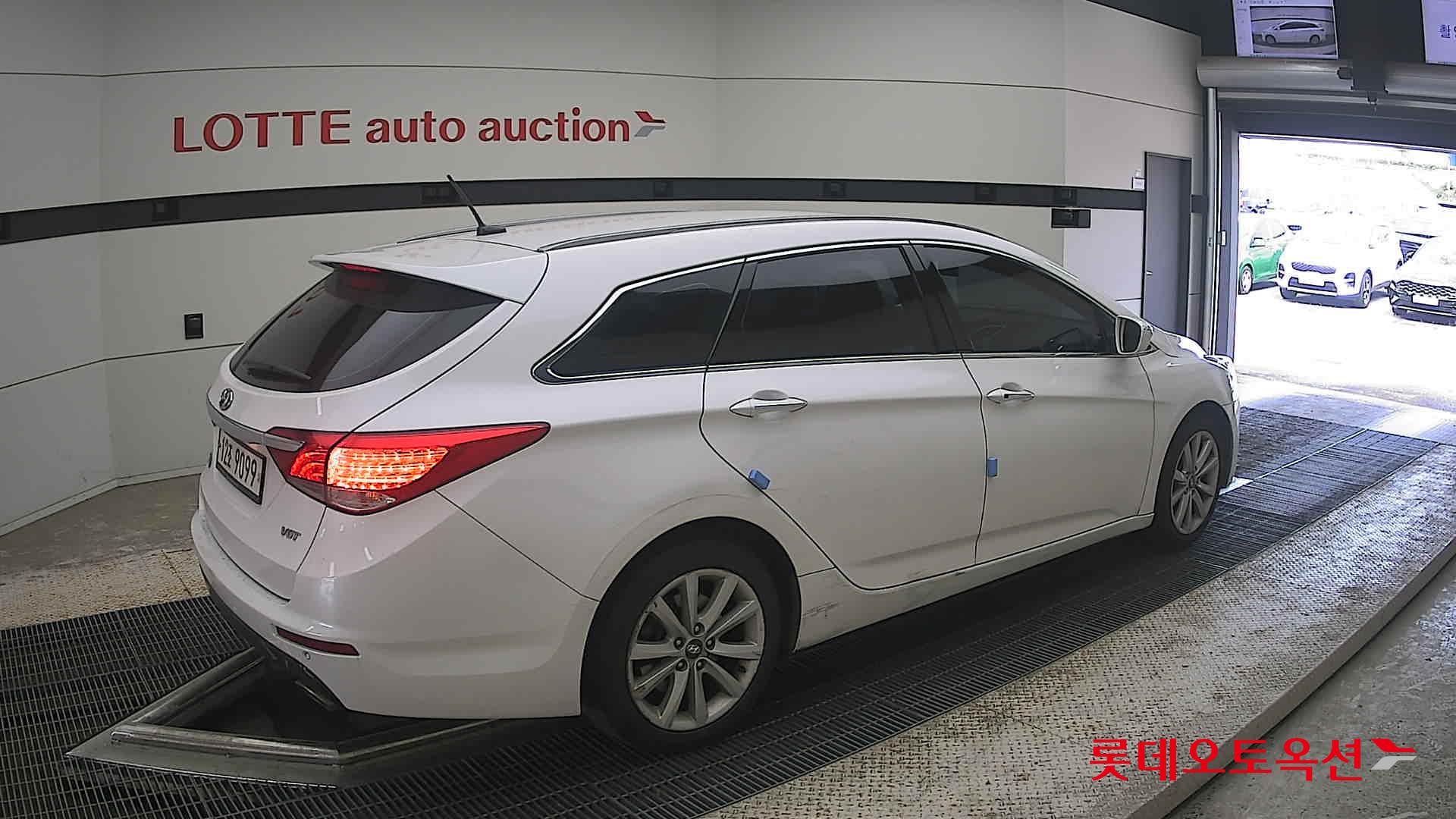 2012 - hyundai i40
