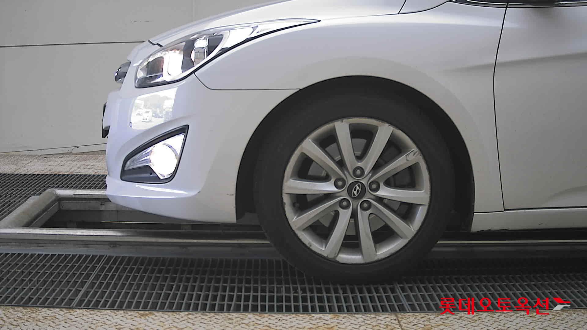 2012 - hyundai i40