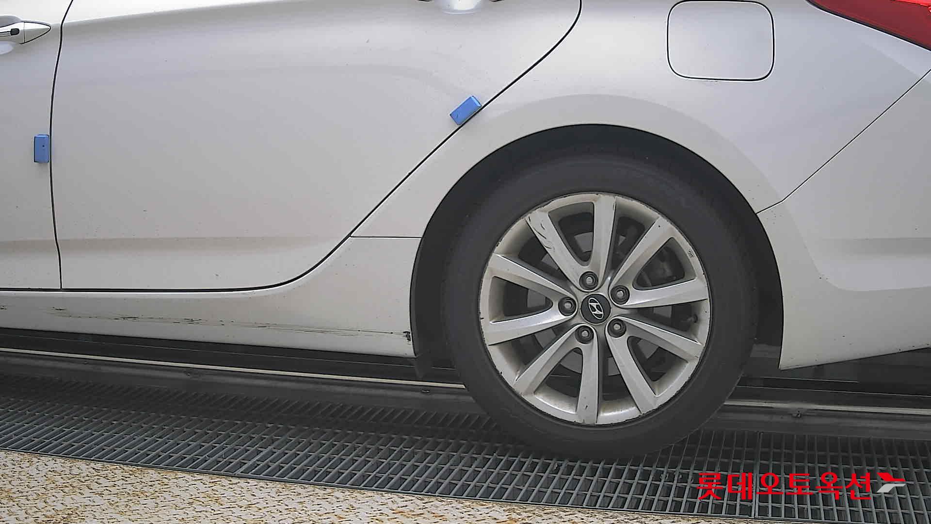 2012 - hyundai i40
