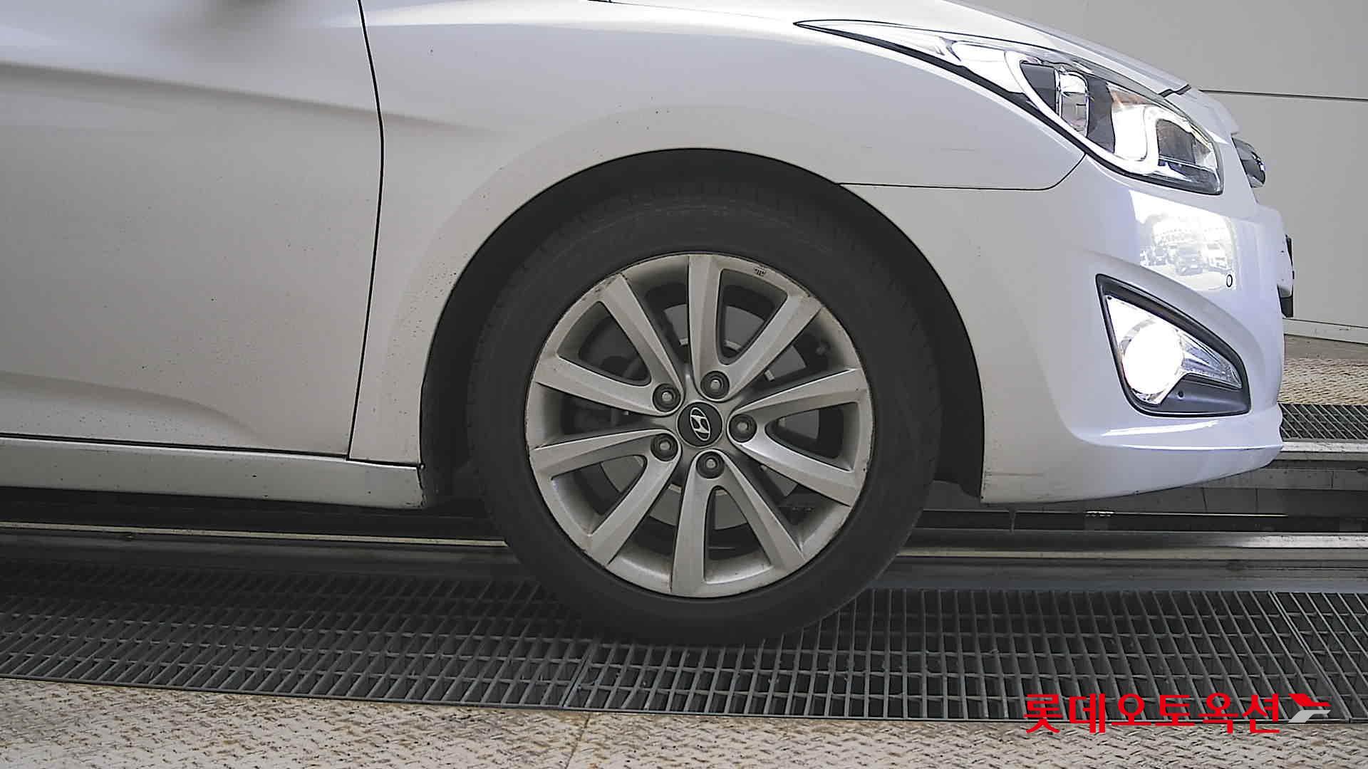 2012 - hyundai i40