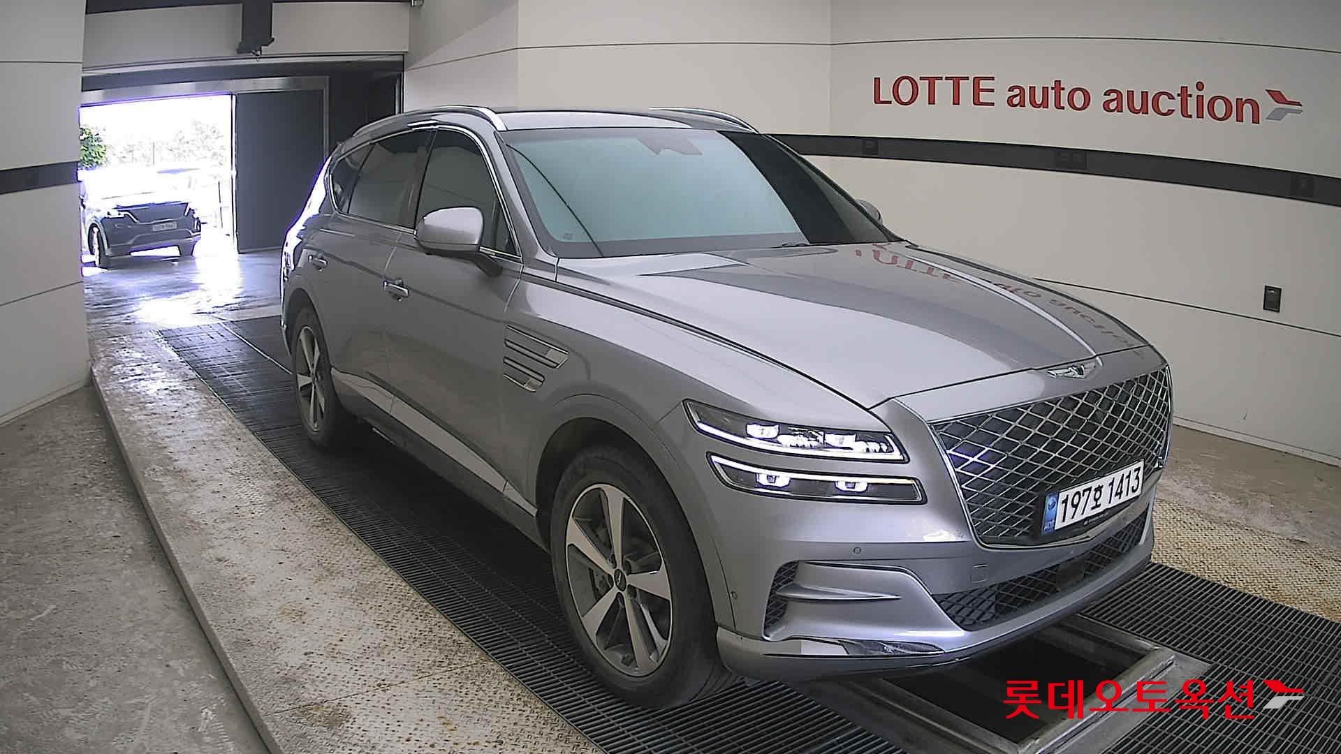 2022 - genesis gv80