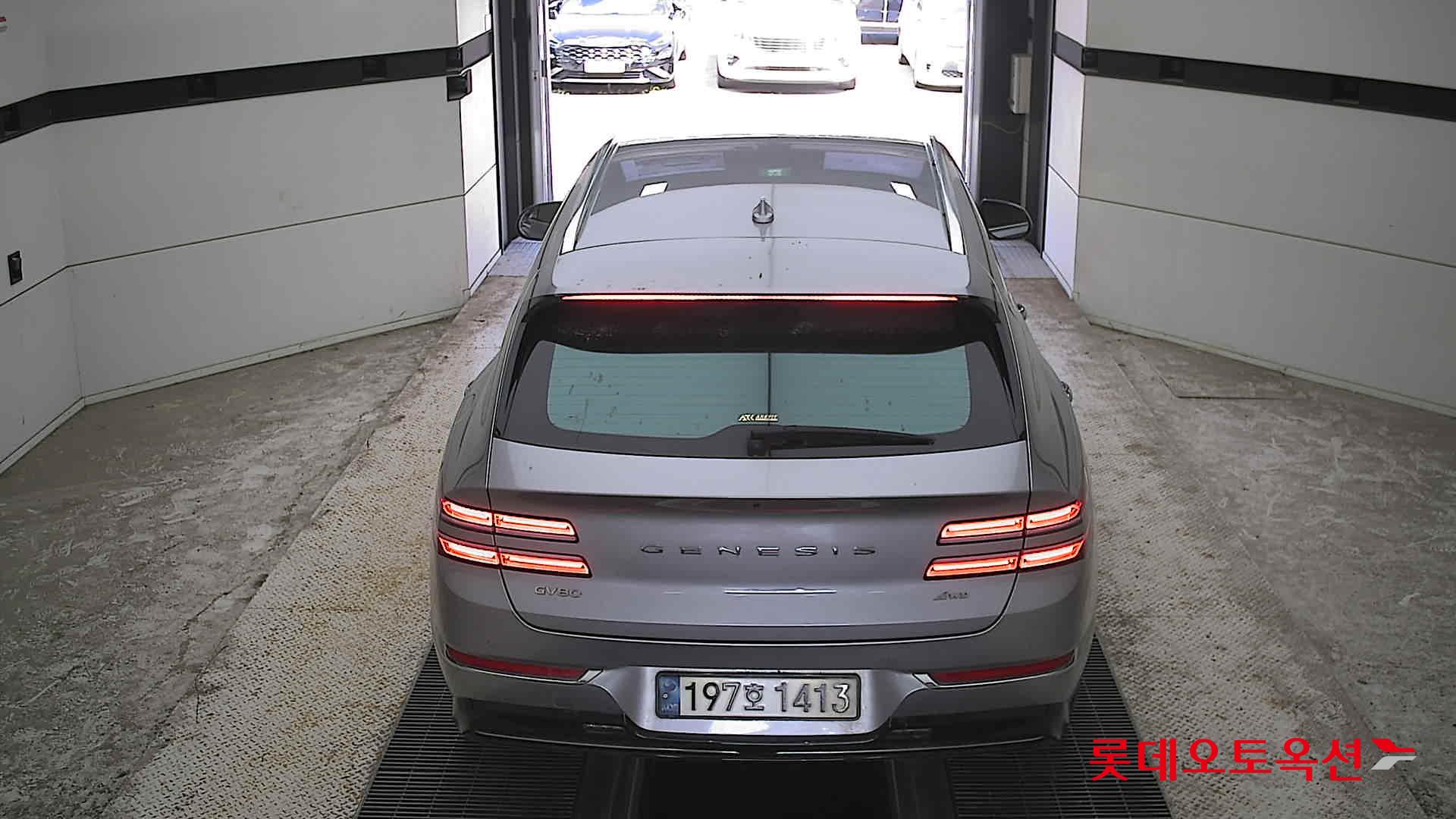 2022 - genesis gv80