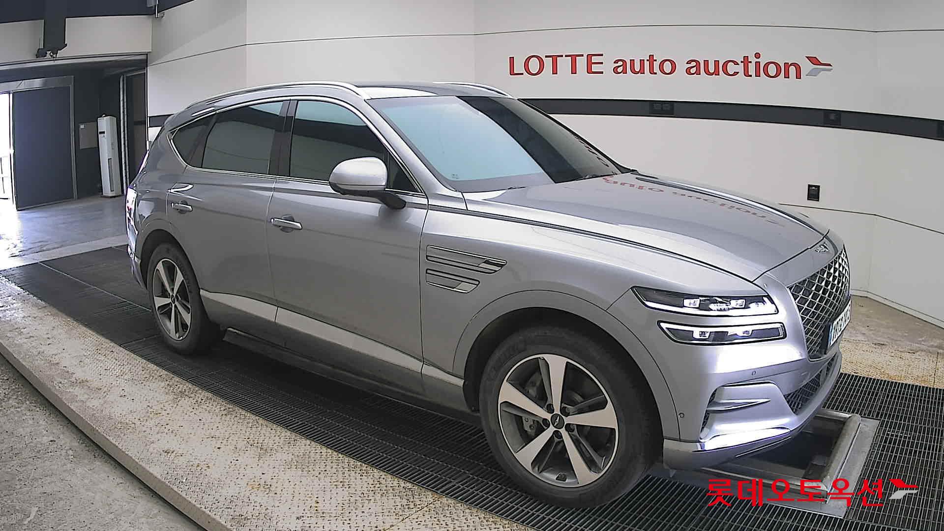 2022 - genesis gv80