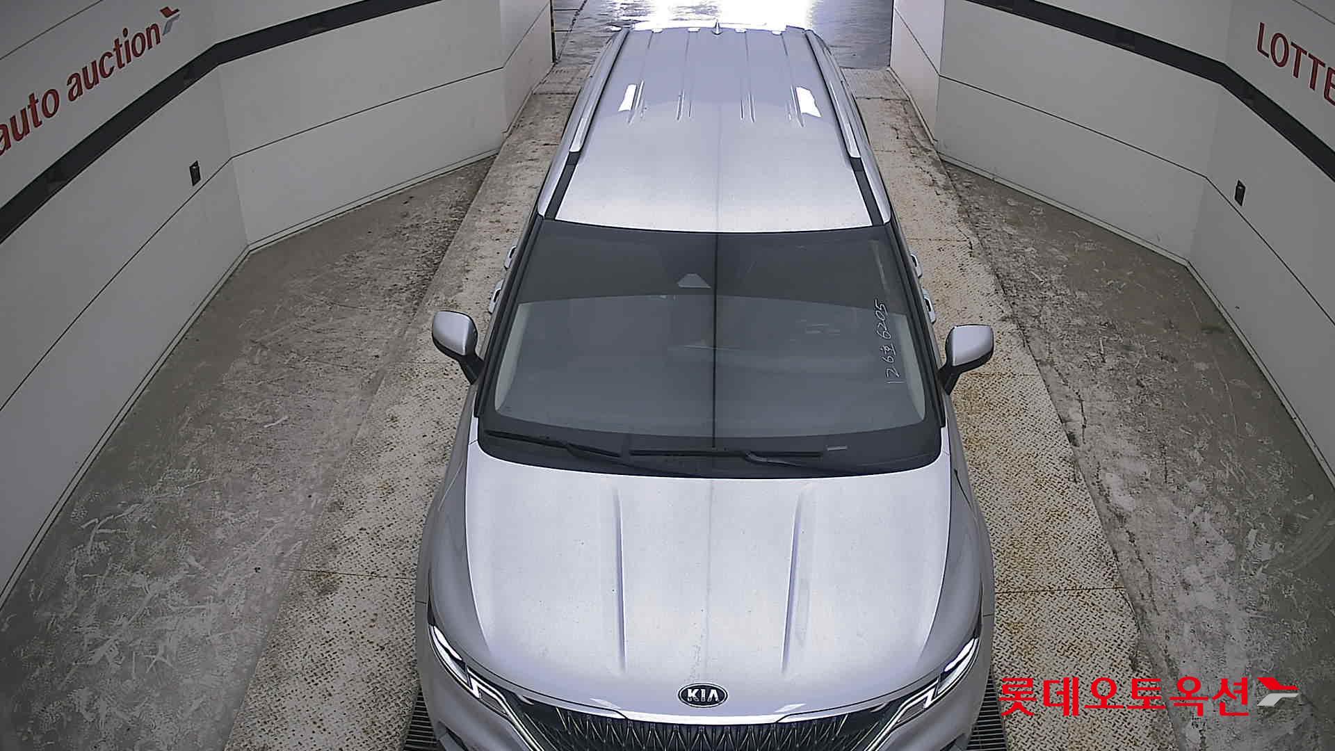 2021 - kia carnival