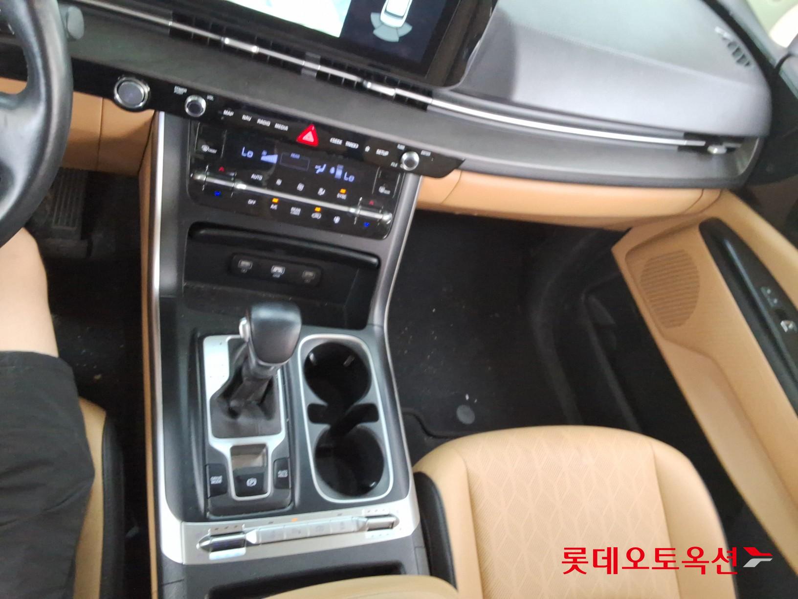 2021 - kia carnival