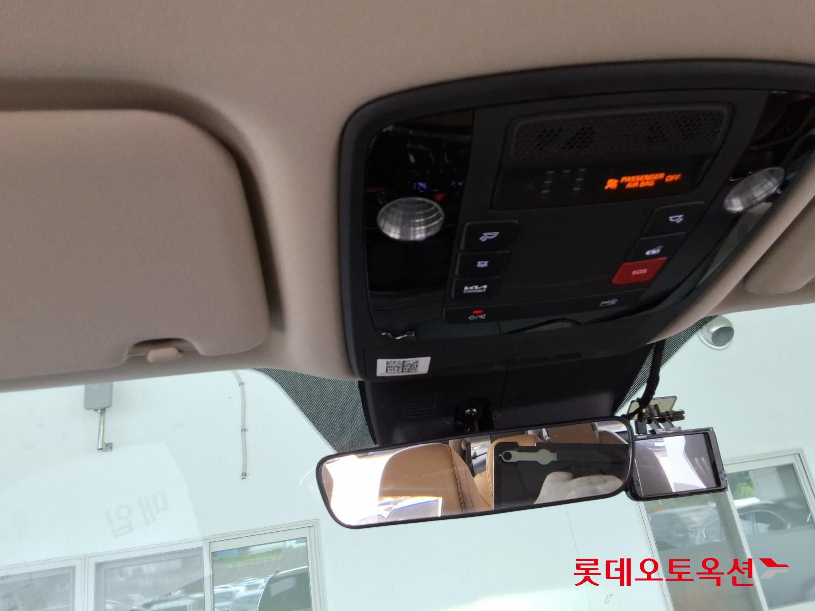 2023 - kia carnival