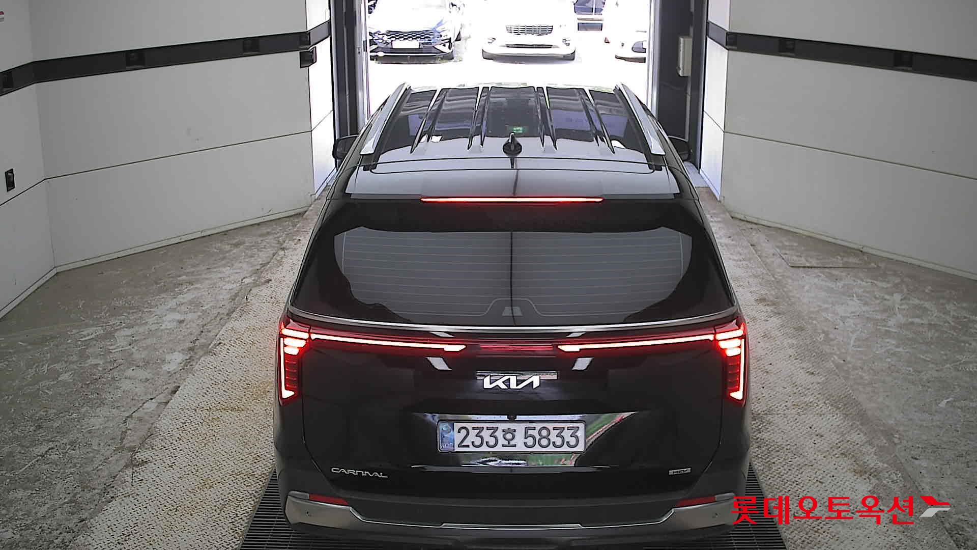 2025 - kia carnival