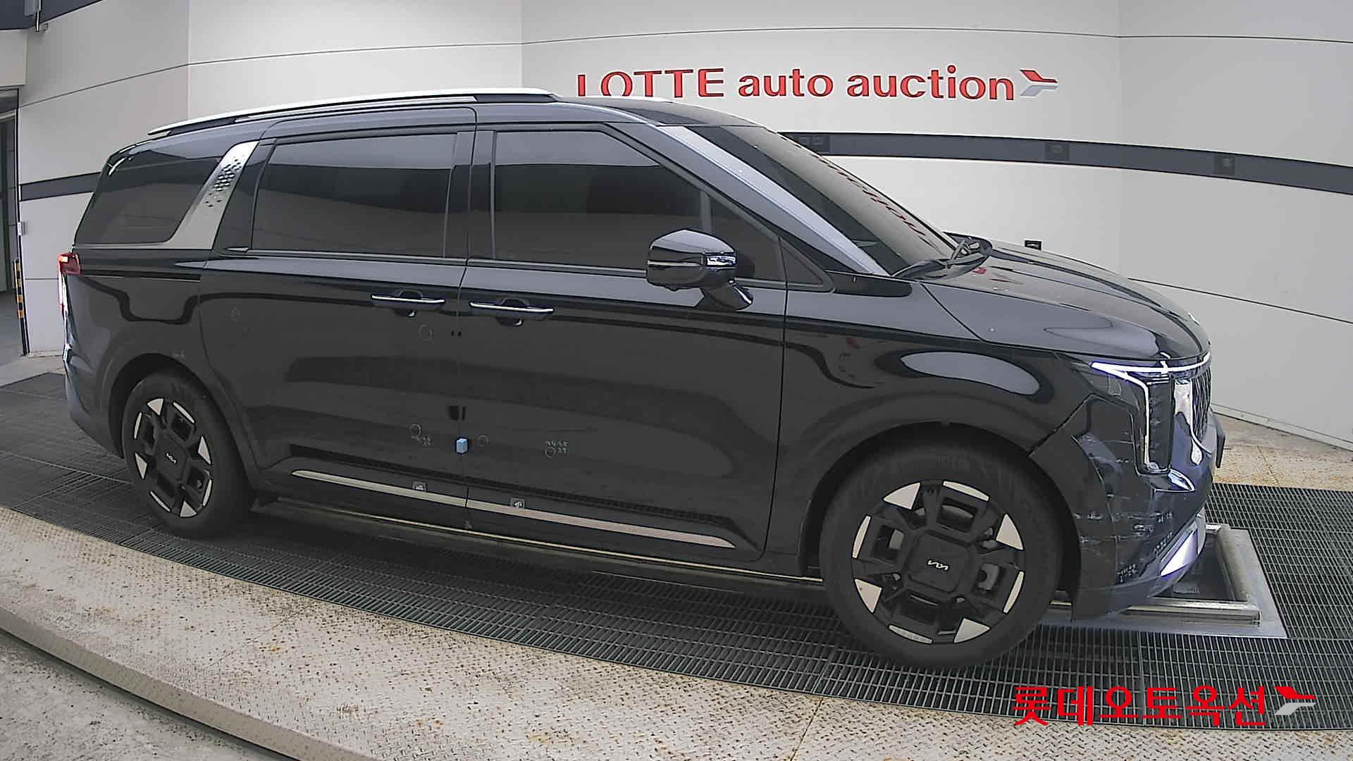 2025 - kia carnival