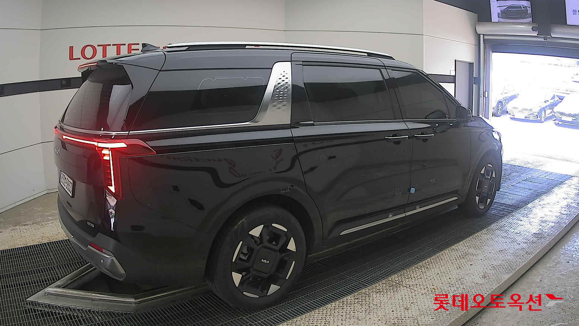 2025 - kia carnival