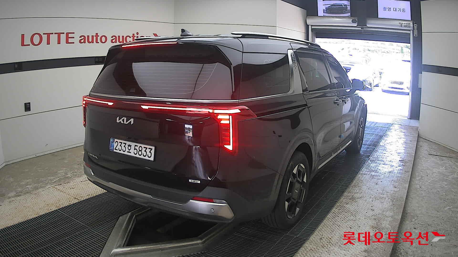 2025 - kia carnival