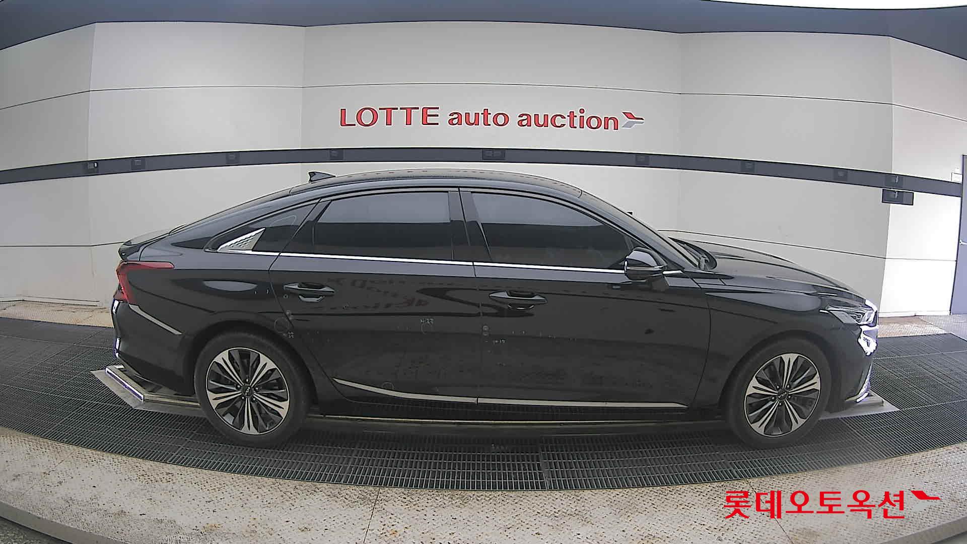 2023 - kia k8