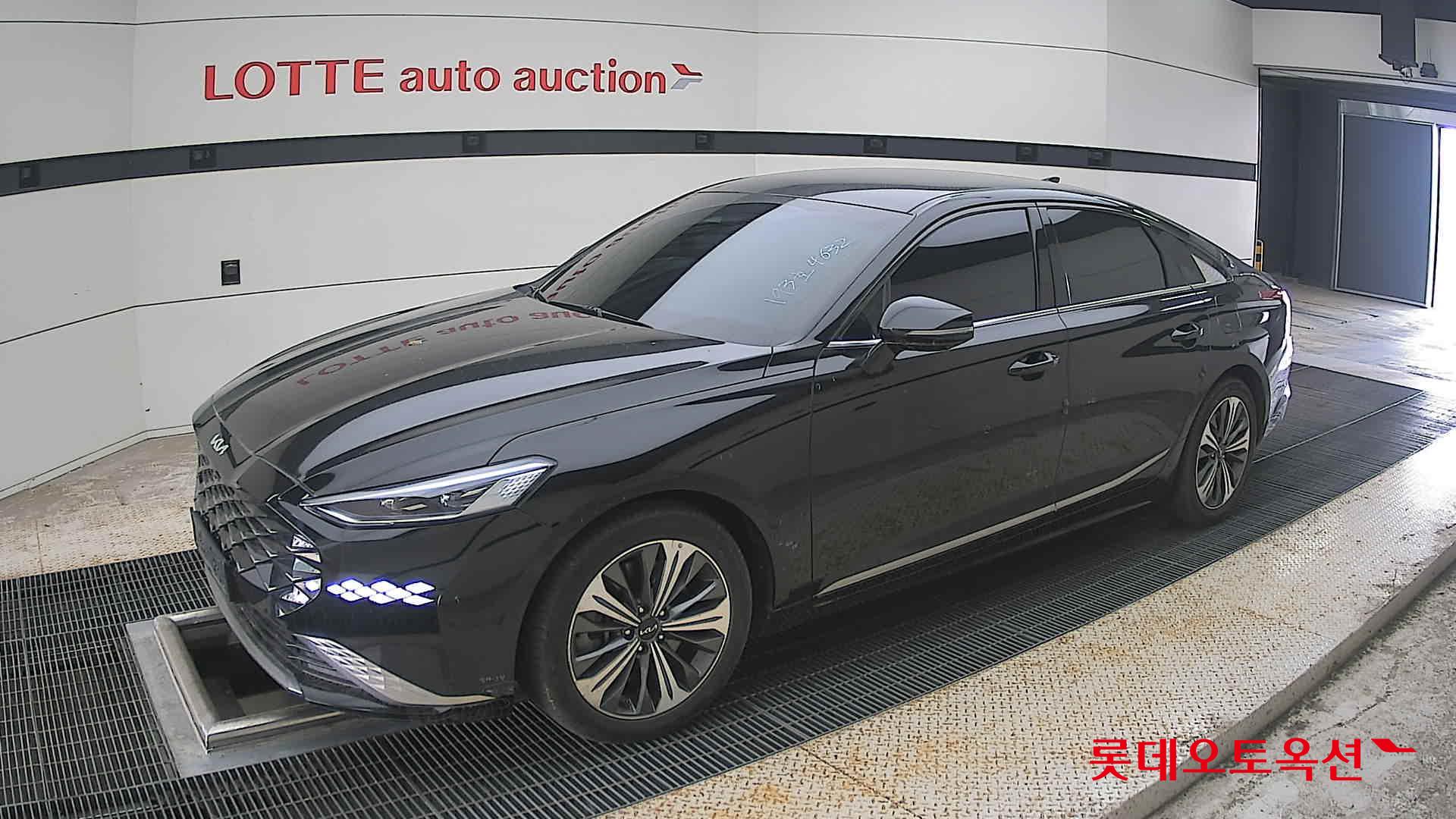2023 - kia k8