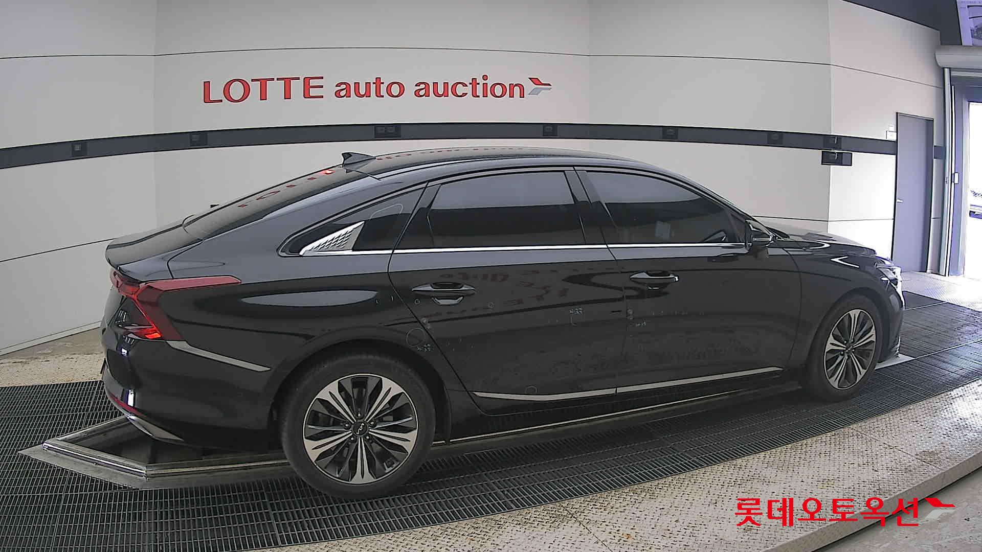 2023 - kia k8