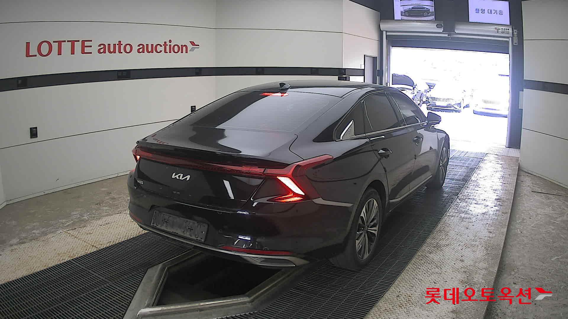 2023 - kia k8