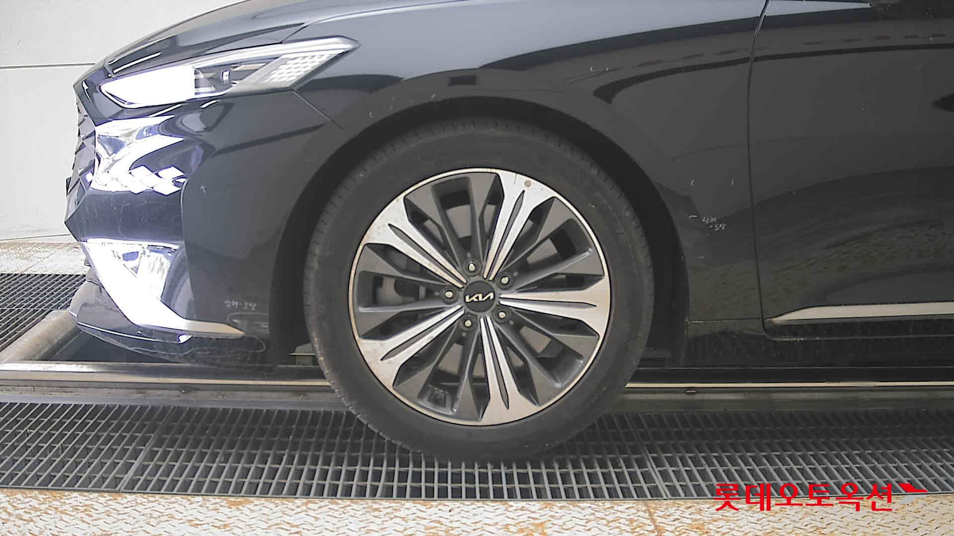 2023 - kia k8