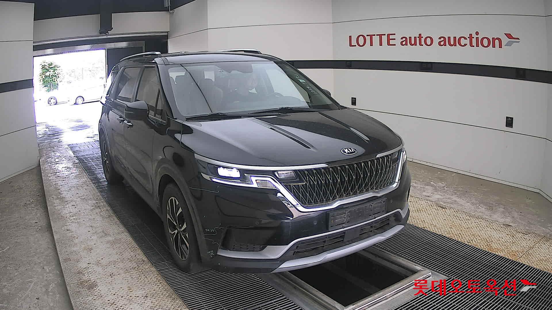 2021 - kia carnival